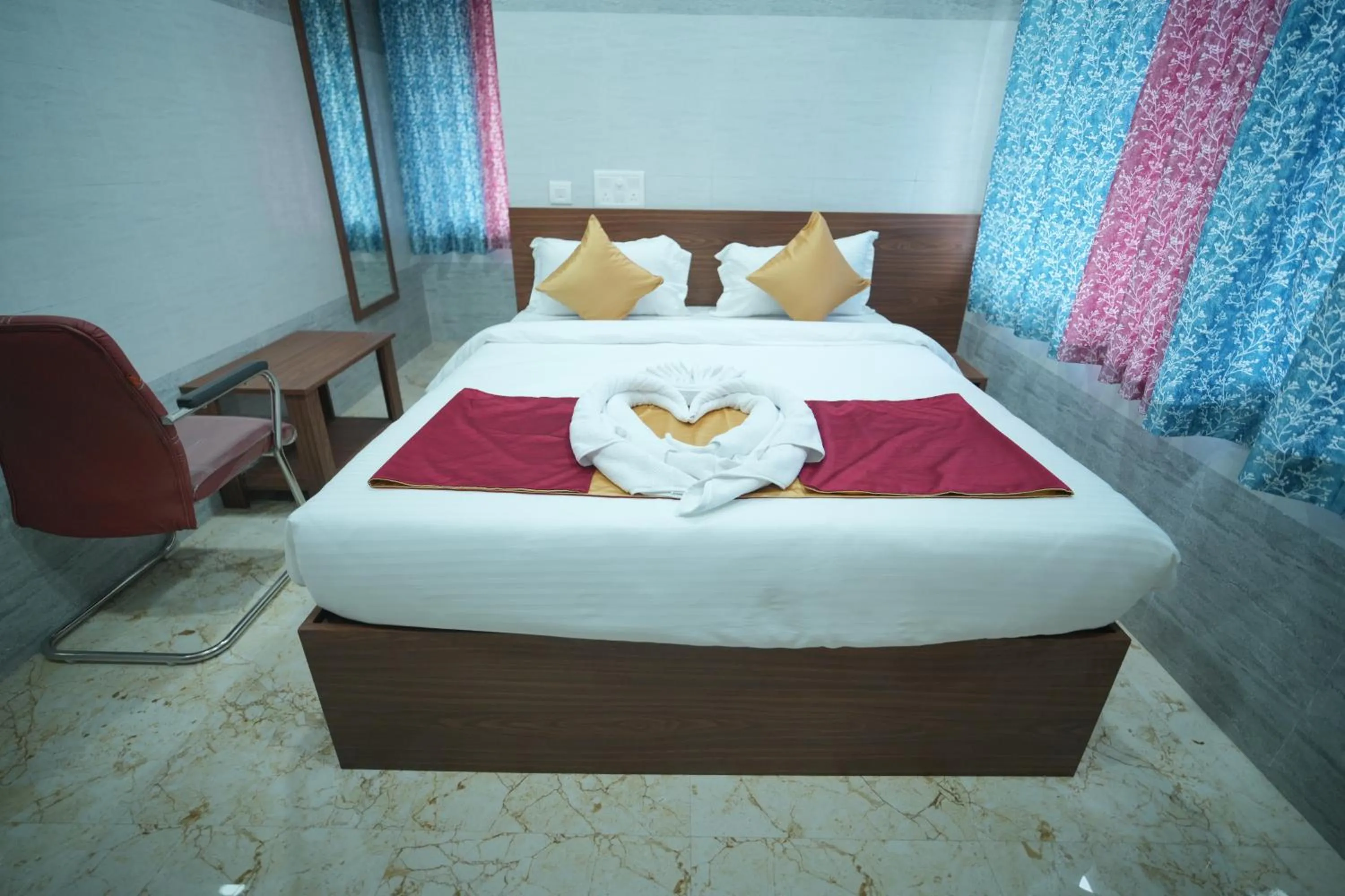 Bedroom, Bed in Hotel Mirka Plaza