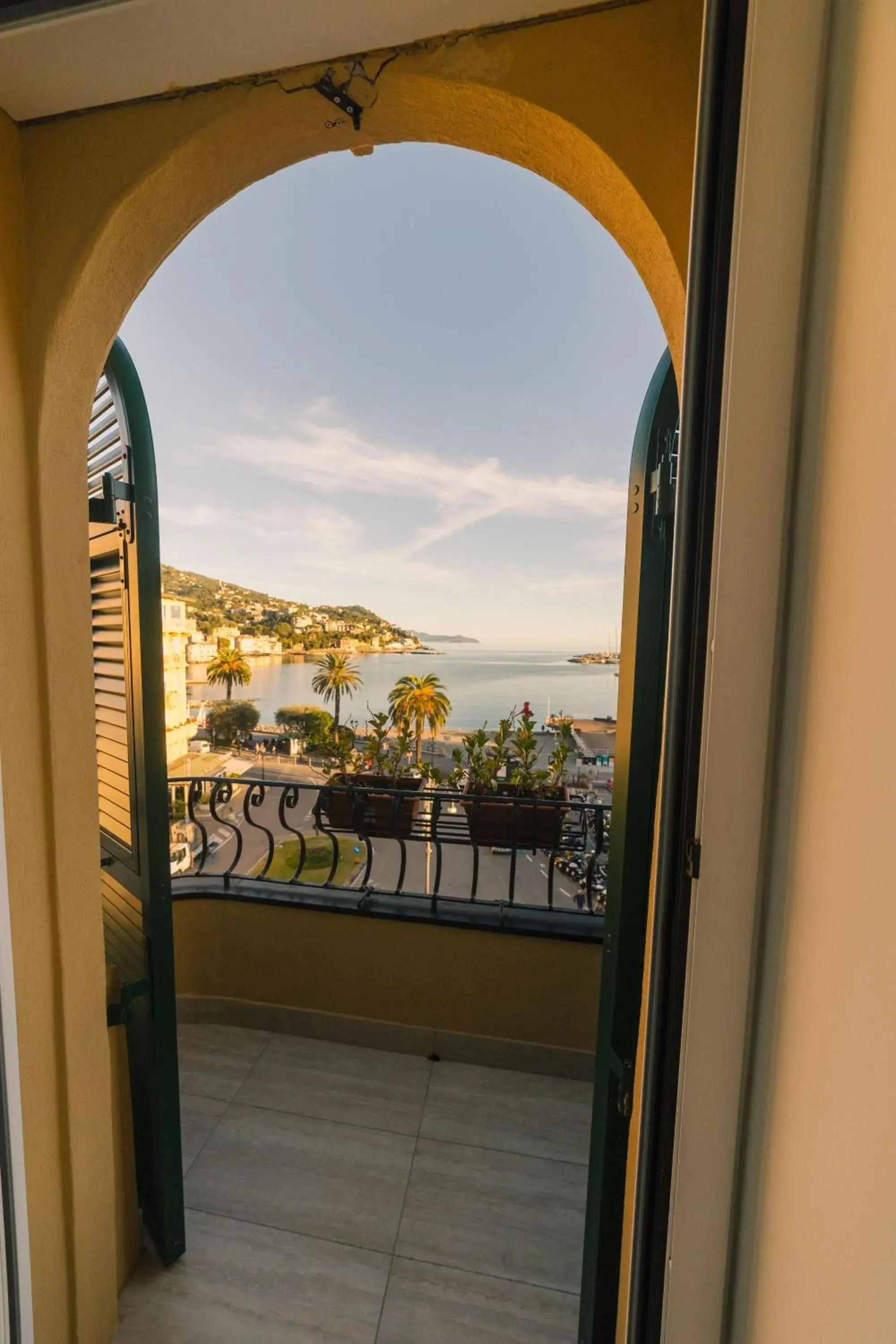 Deluxe Double Room with Balcony and Sea View in Splendide Riviera Boutique Art Hotel Deluxe Double Room with Balcony and Sea View in Splendide Riviera Boutique Art Hotel
