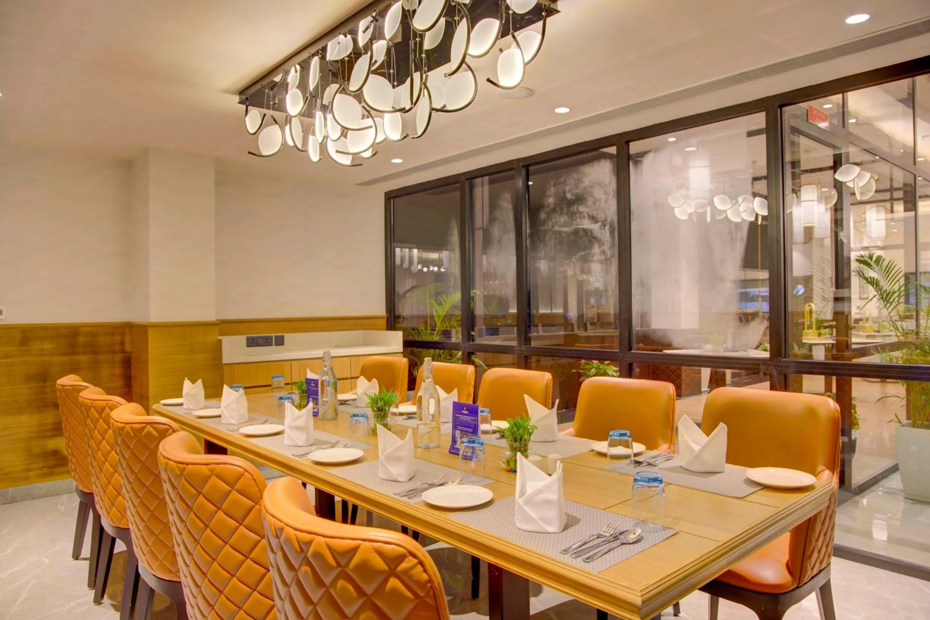 Dining area in Cygnett Inn