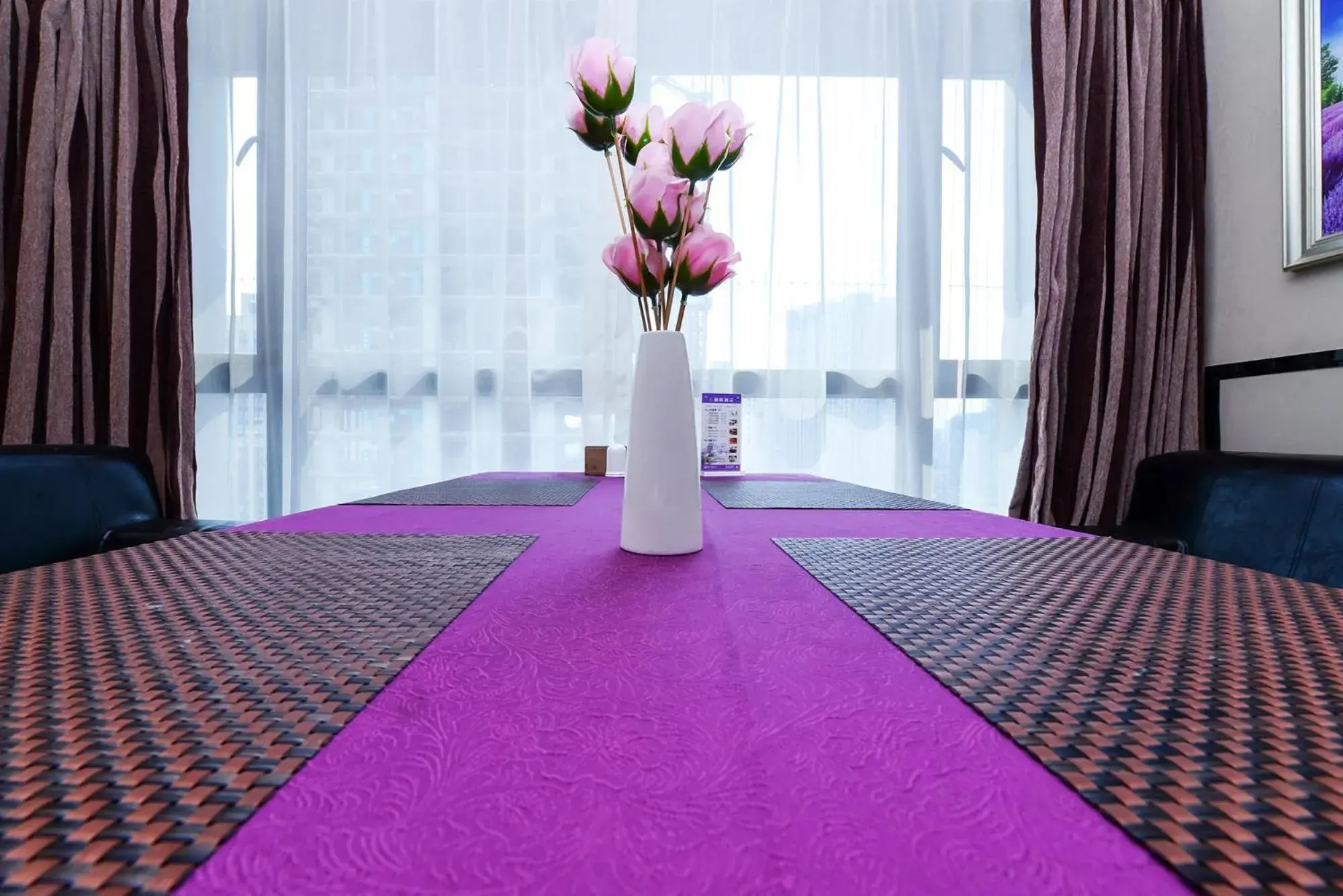 Restaurant/places to eat in Lavande Hotel Chongqing Guanyin Bridge Pedestrian Street Restaurant/places to eat in Lavande Hotel Chongqing Guanyin Bridge Pedestrian Street