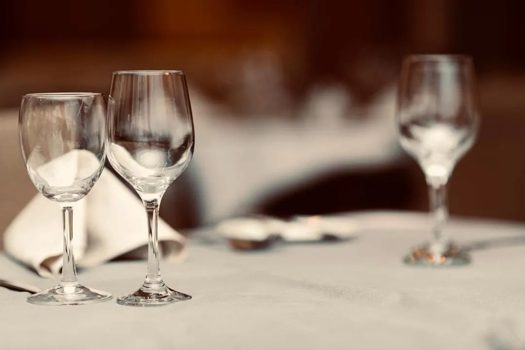 Restaurant/places to eat in Hotel Memling