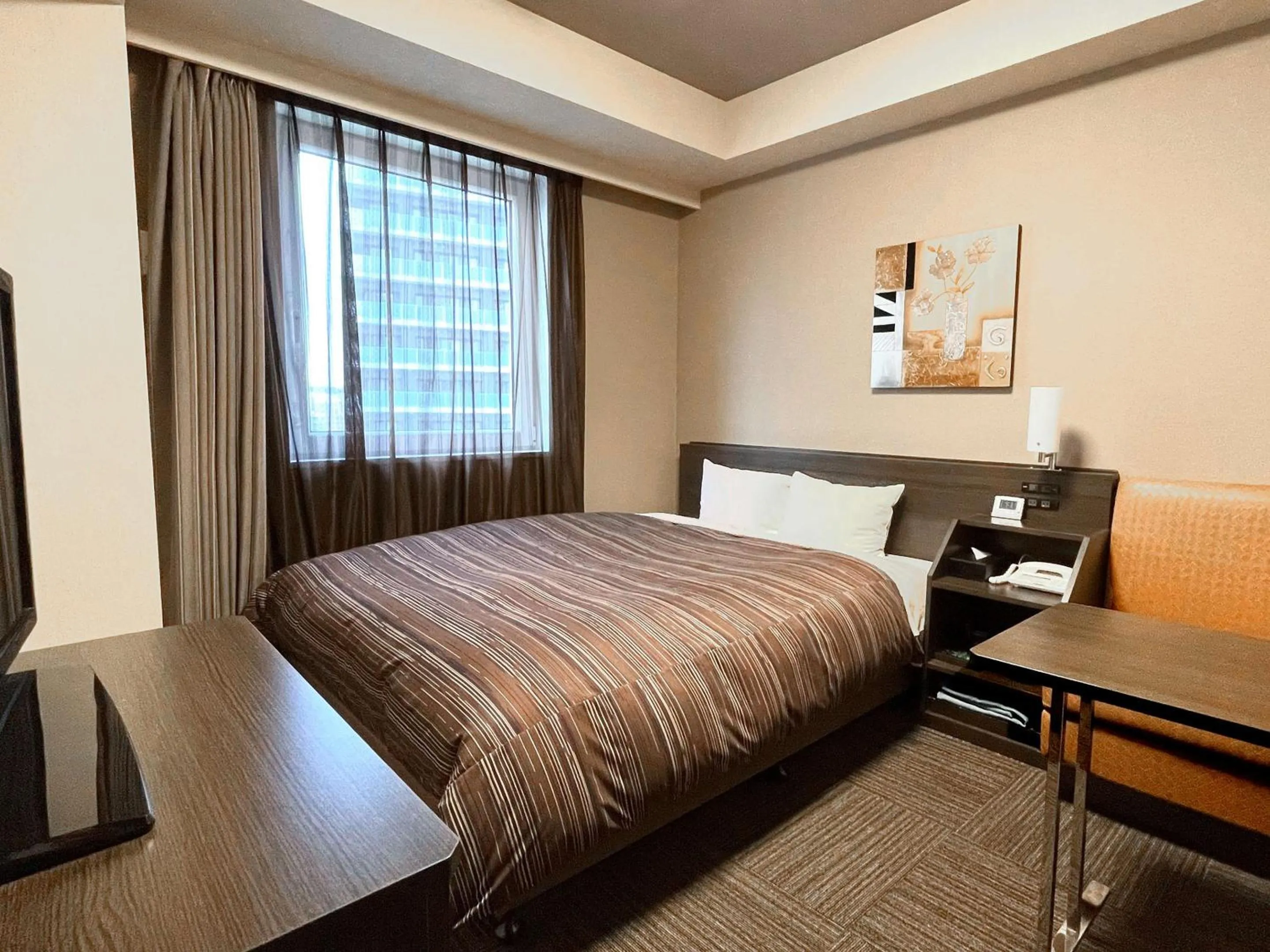 Photo of the whole room, Bed in Hotel Route-inn Ebina Ekimae