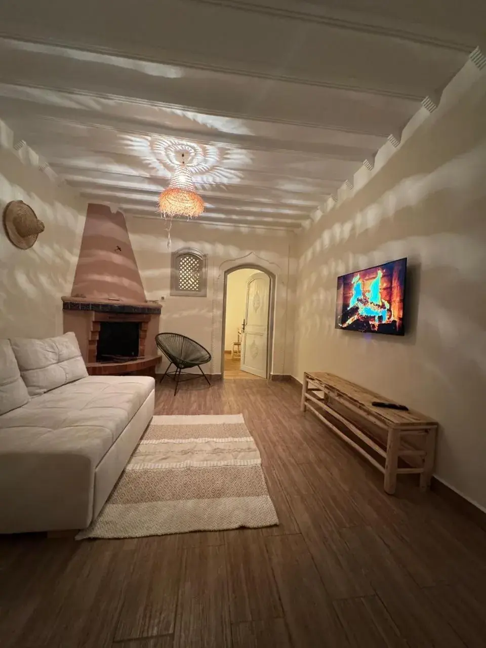 Deluxe One-Bedroom Apartment with City View in Mount Chaouen Deluxe One-Bedroom Apartment with City View in Mount Chaouen