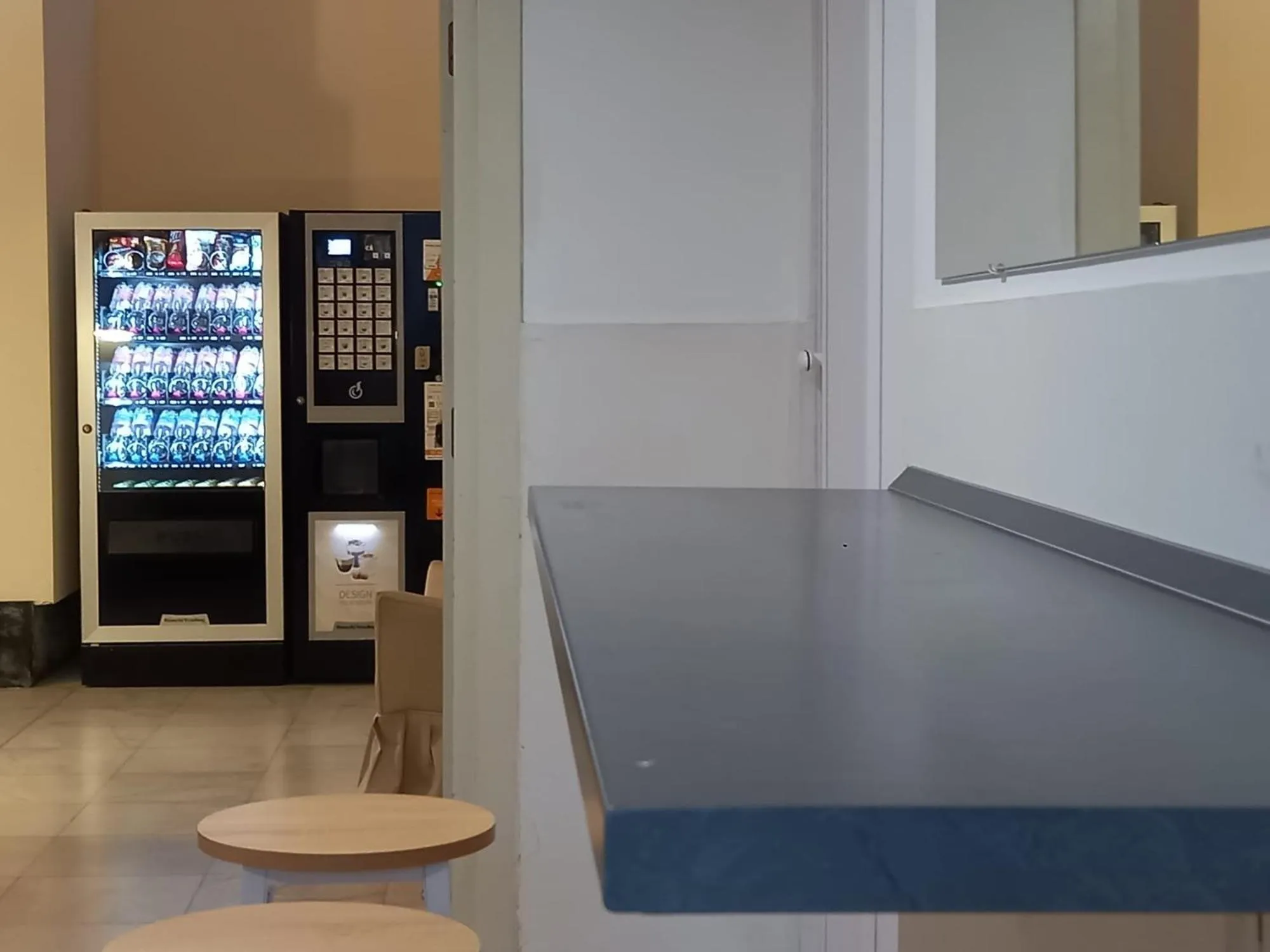 Communal lounge/ TV room in Ostello AMDG