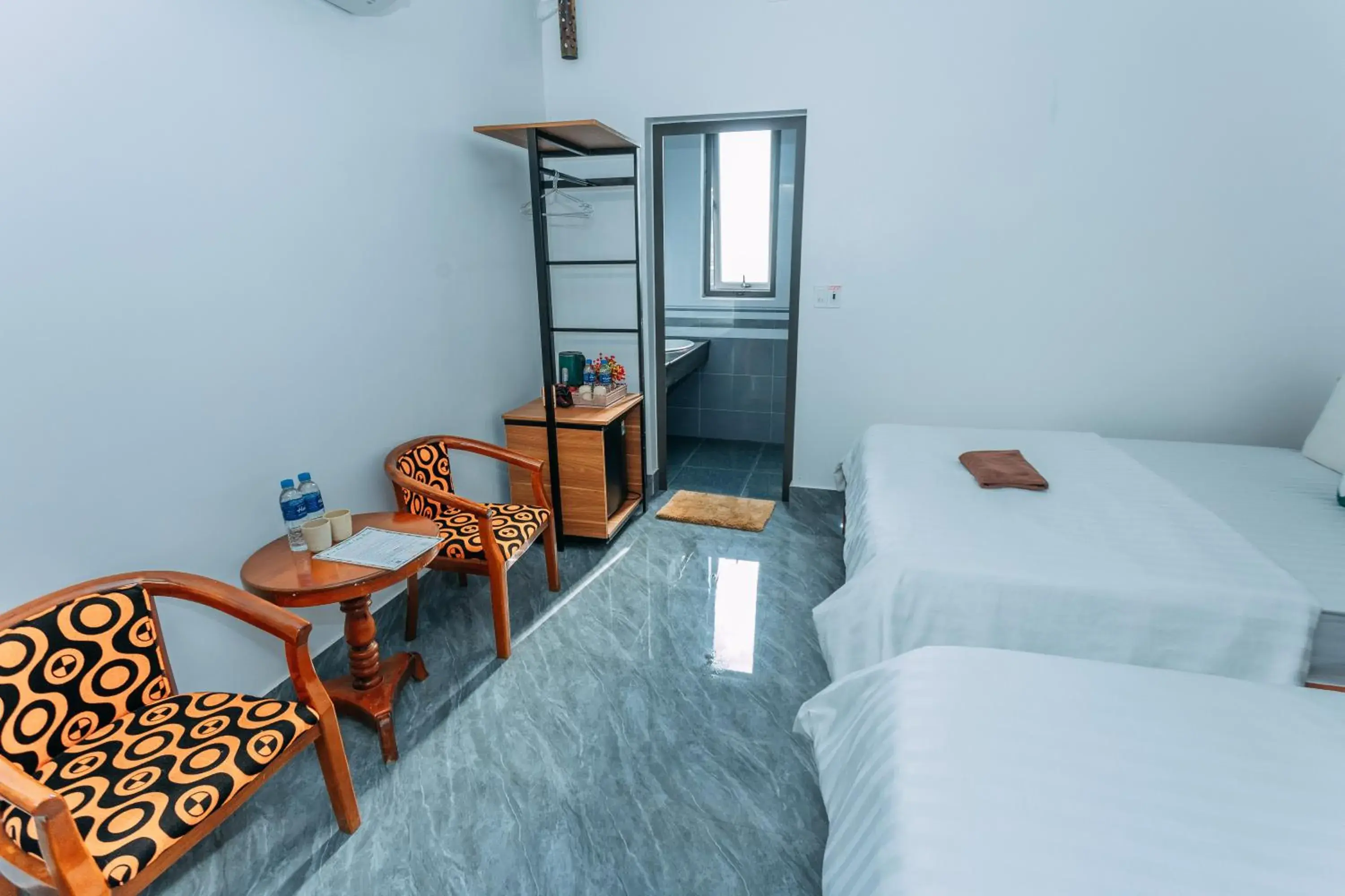 Superior Deluxe Double or Twin Room in Green Riverside Cosy Home Superior Deluxe Double or Twin Room in Green Riverside Cosy Home
