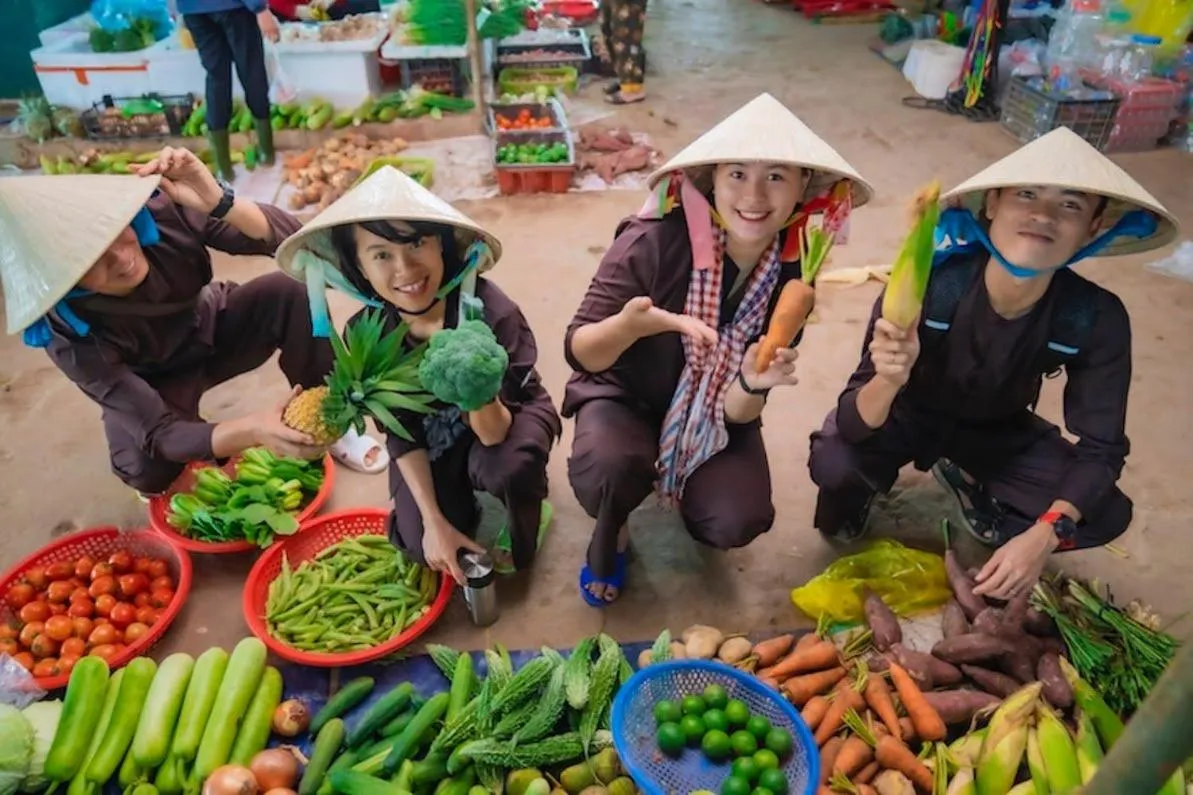 Green Riverside Cosy Home