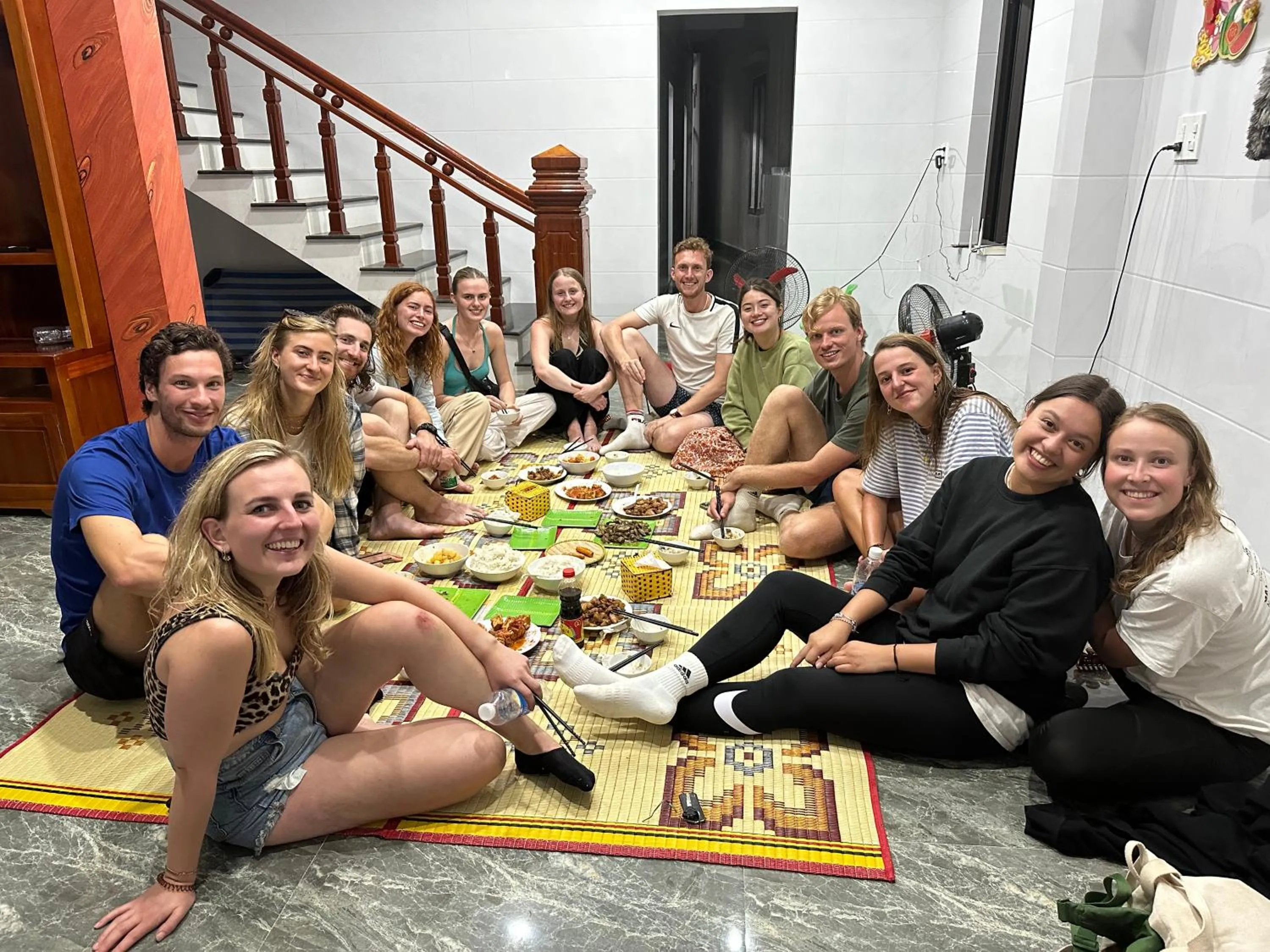 Green Riverside Cosy Home