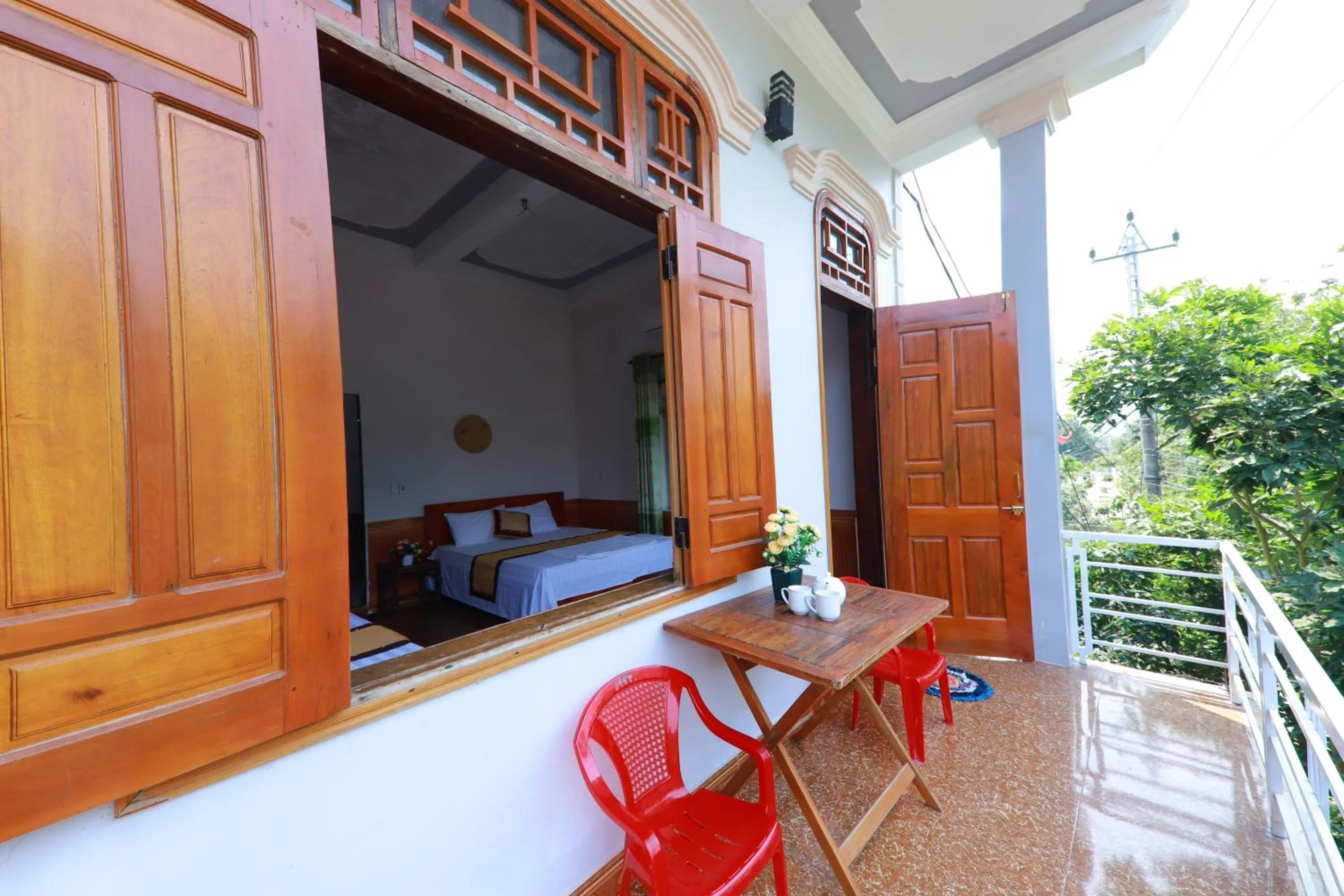 Deluxe Double or Twin Room with River View in Green Riverside Cosy Home