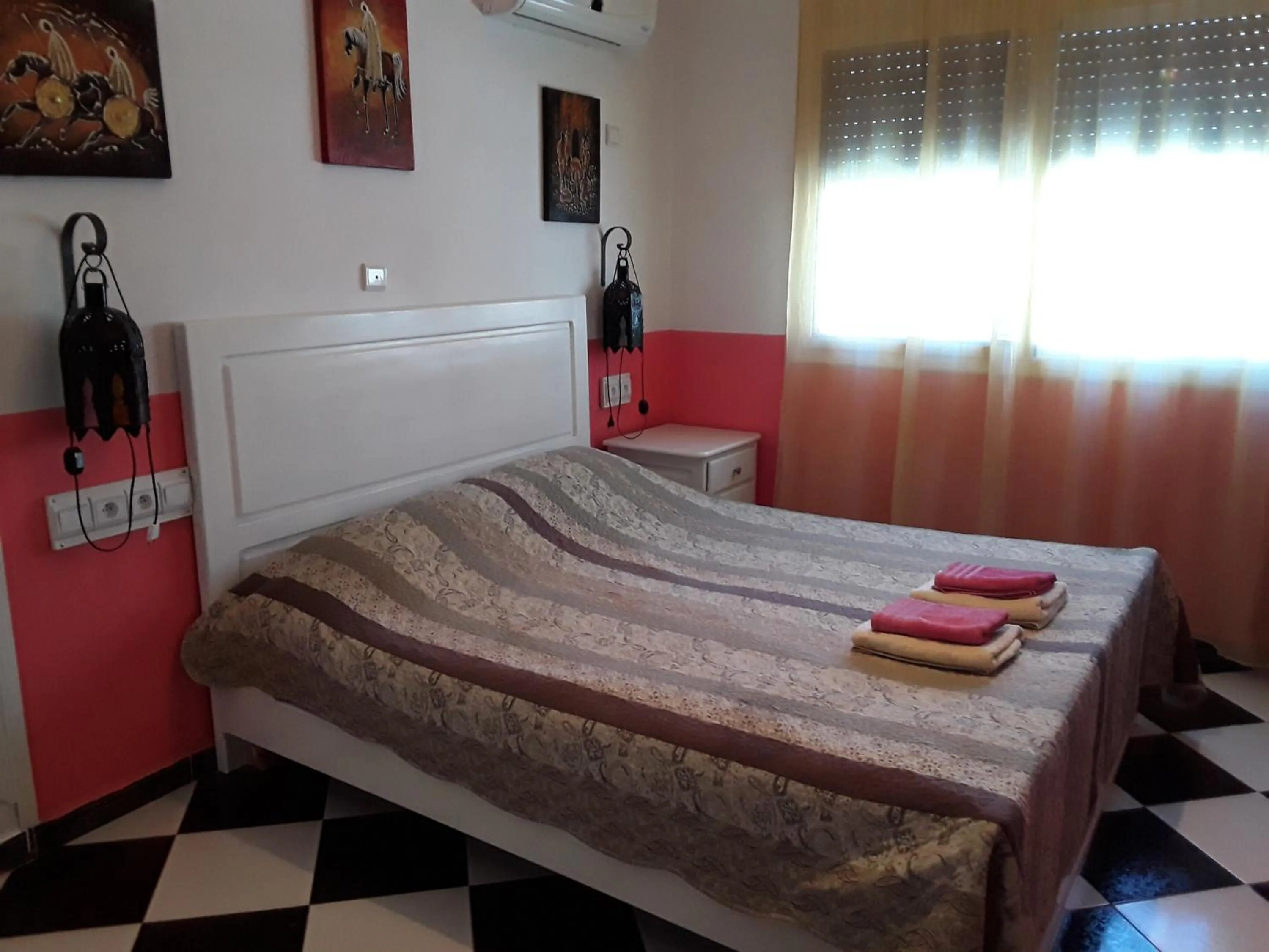 Photo of the whole room, Bed in Maison d'Hôte à Saïdia