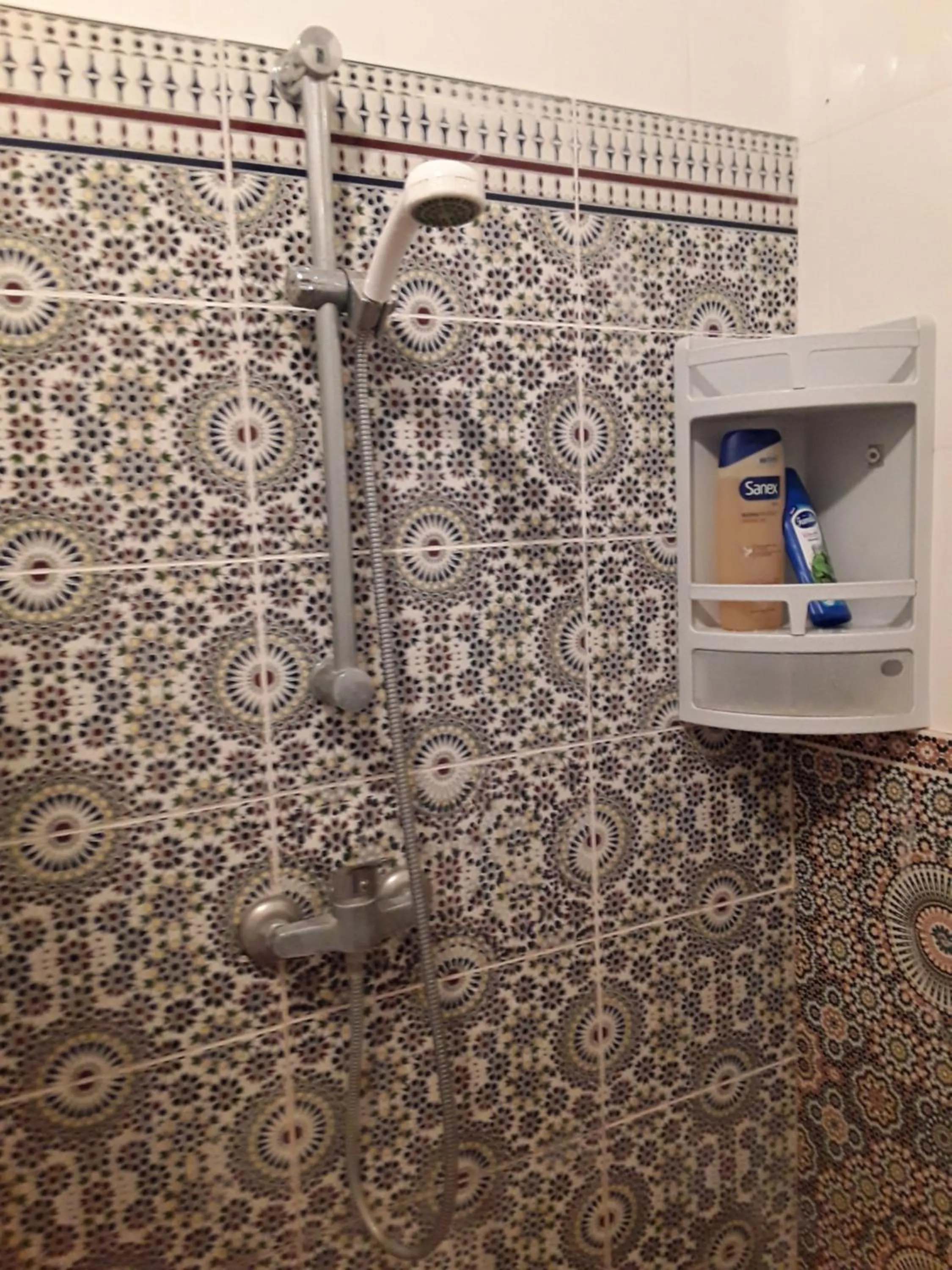 Shower in Maison d'Hôte à Saïdia