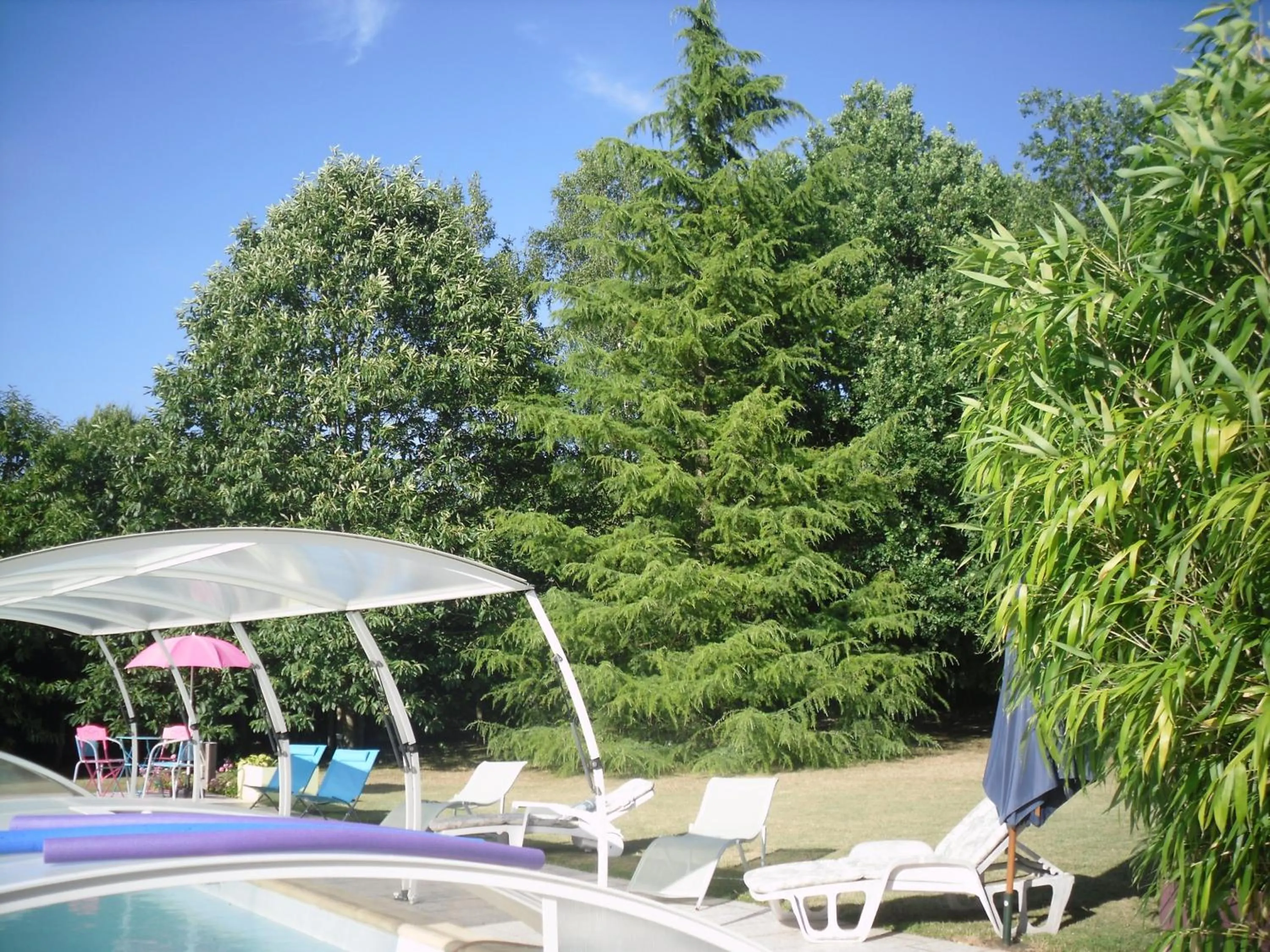 Patio in Chambre D'hôte De La Rotterie