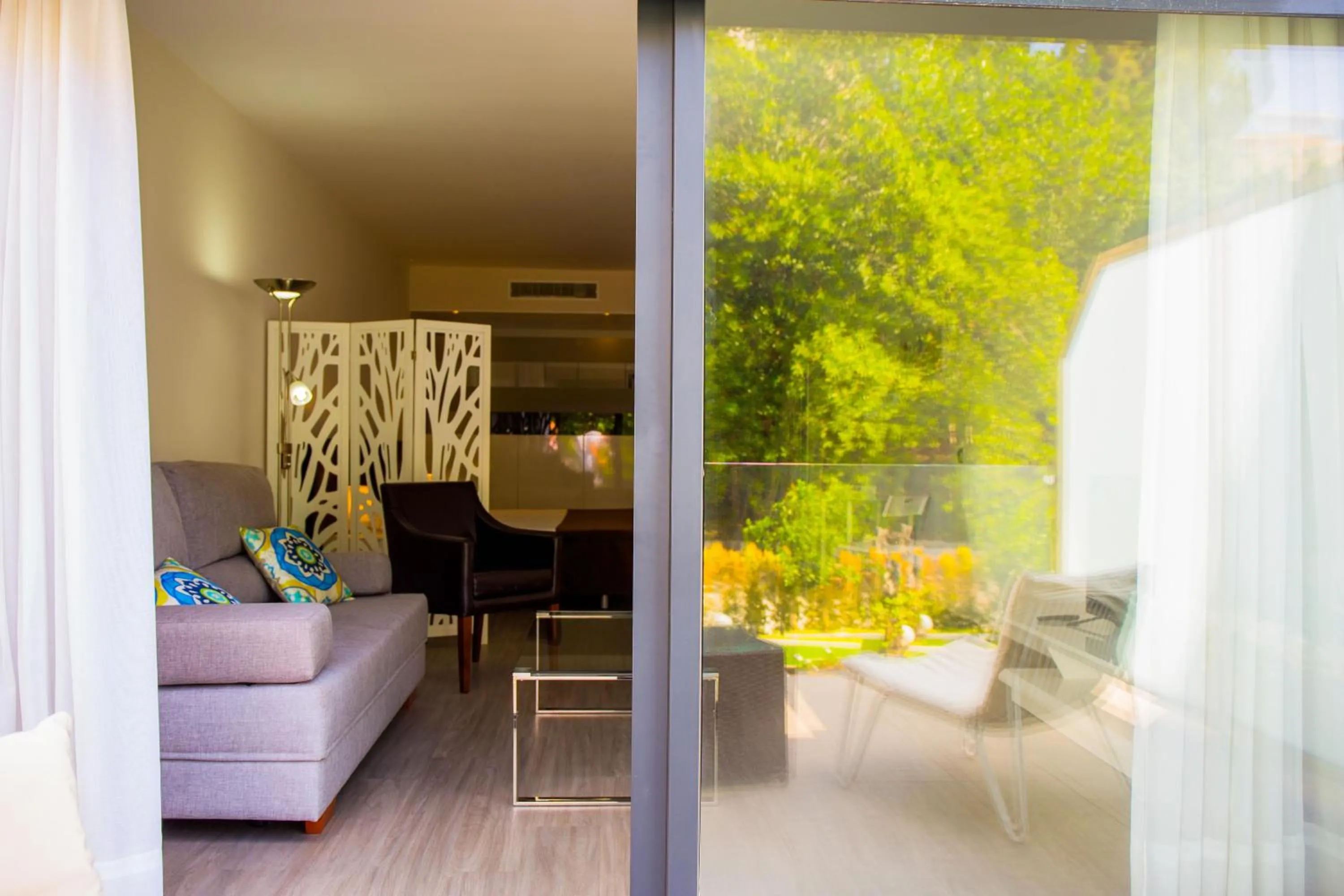 Decorative detail in BLUESEA Dimona Suites