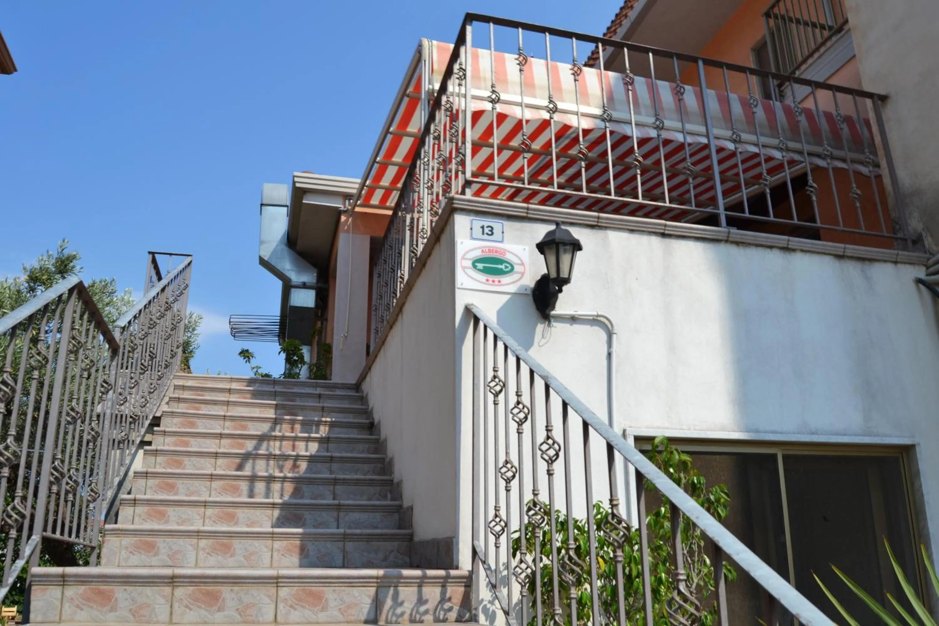 Facade/entrance in Hotel Ristorante L'Avvenire