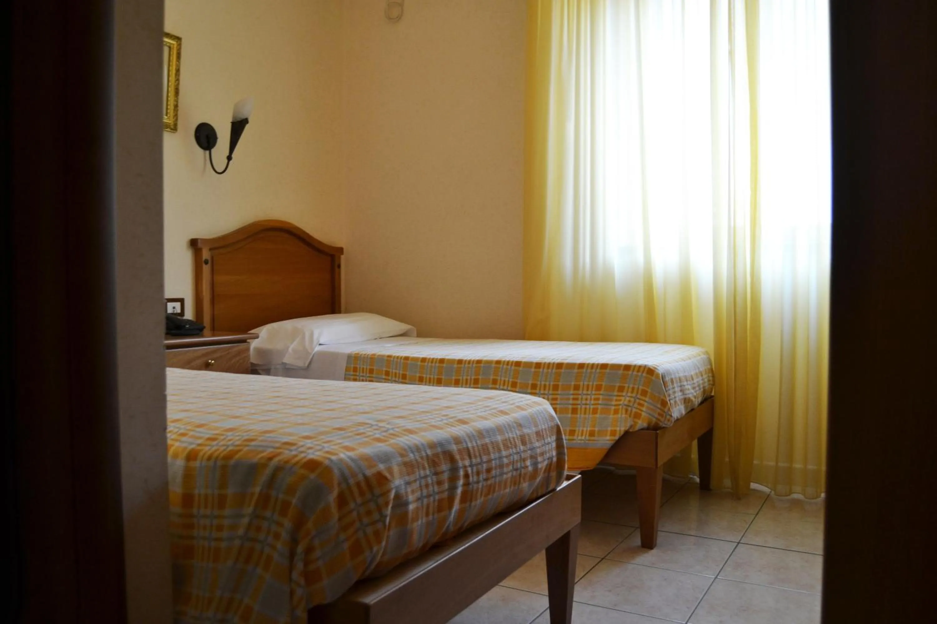 Bedroom, Bed in Hotel Ristorante L'Avvenire