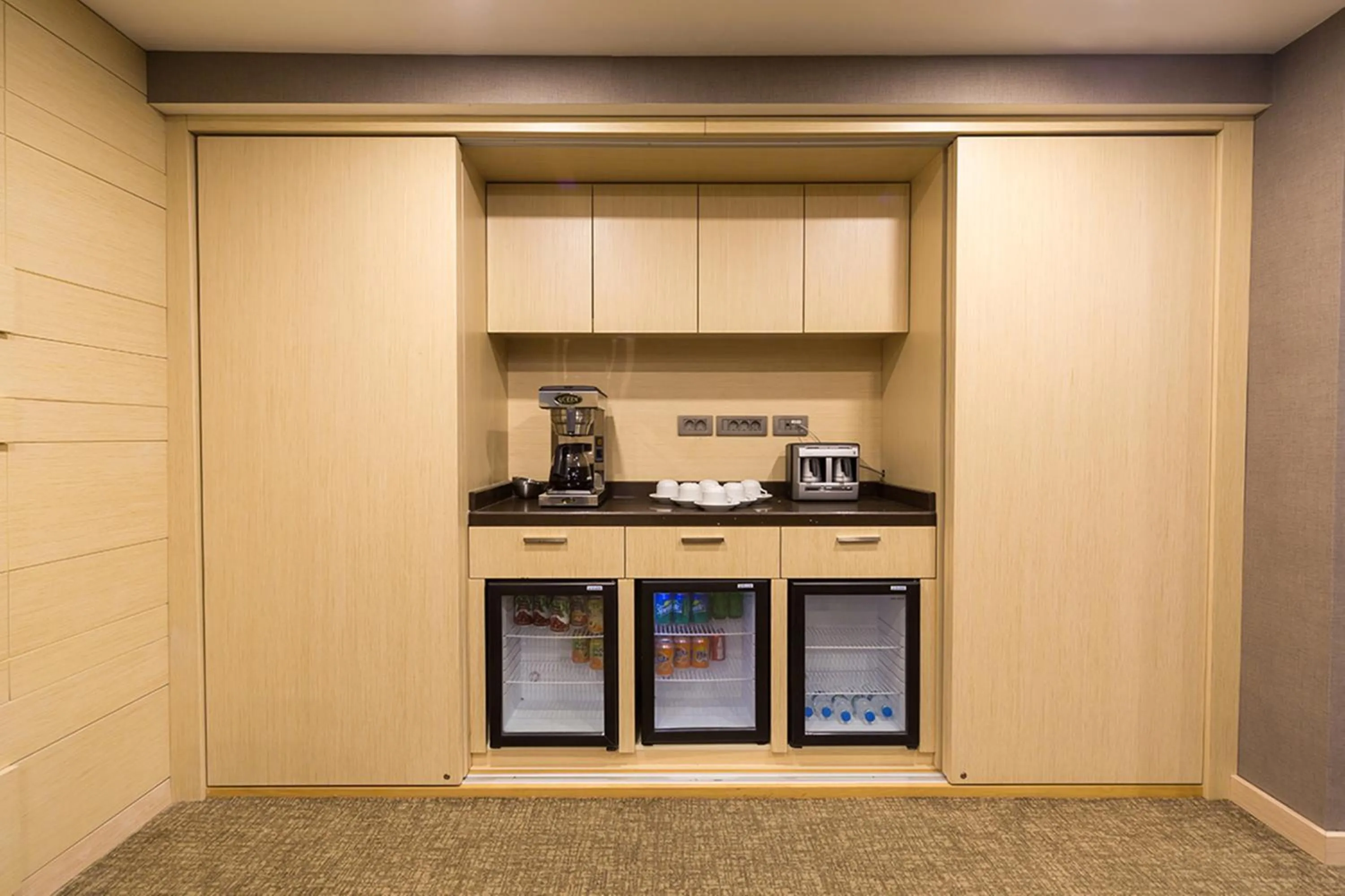 Communal lounge/ TV room in Molton Monapart Mecidiyekoy