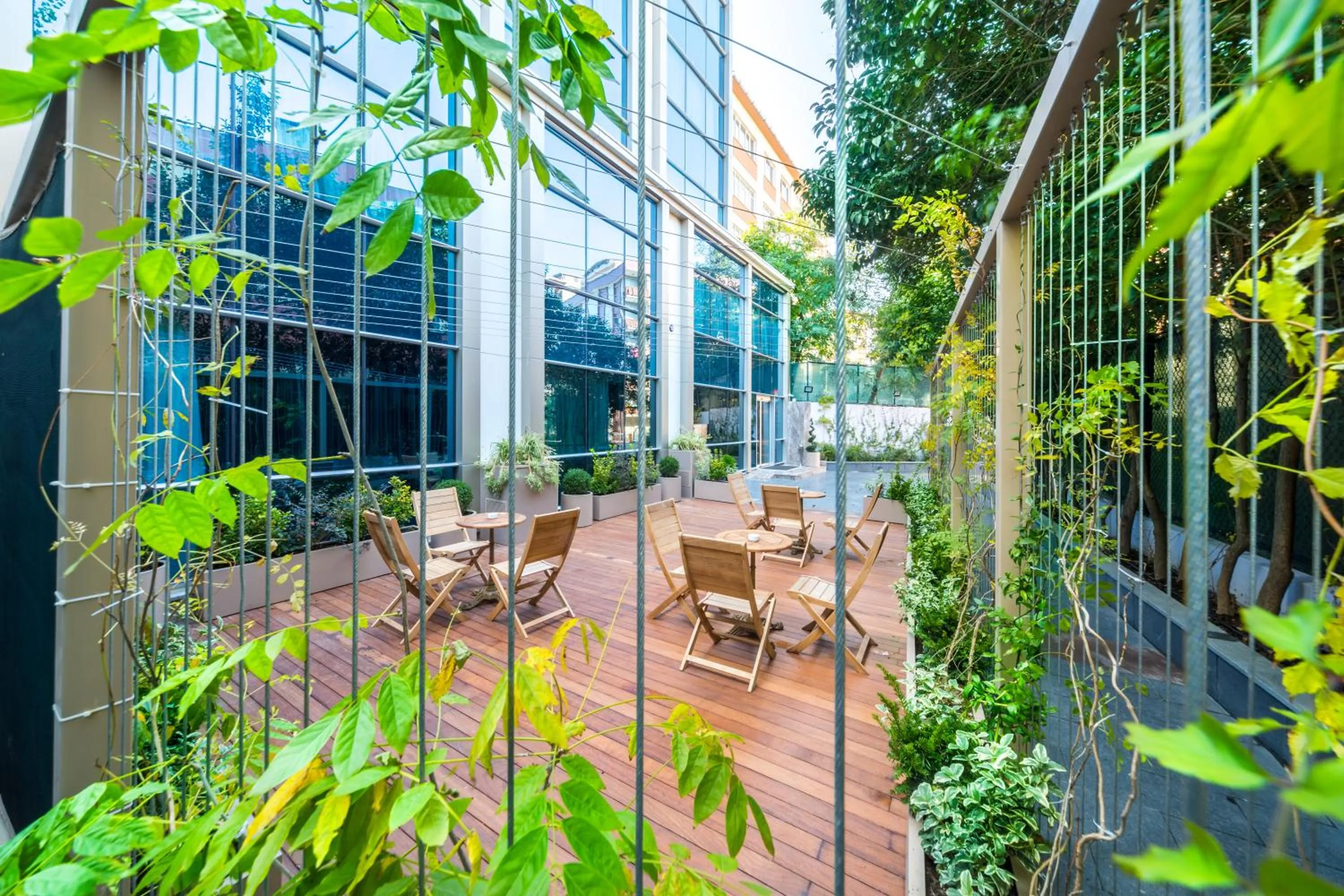 Facade/entrance in Molton Monapart Mecidiyekoy