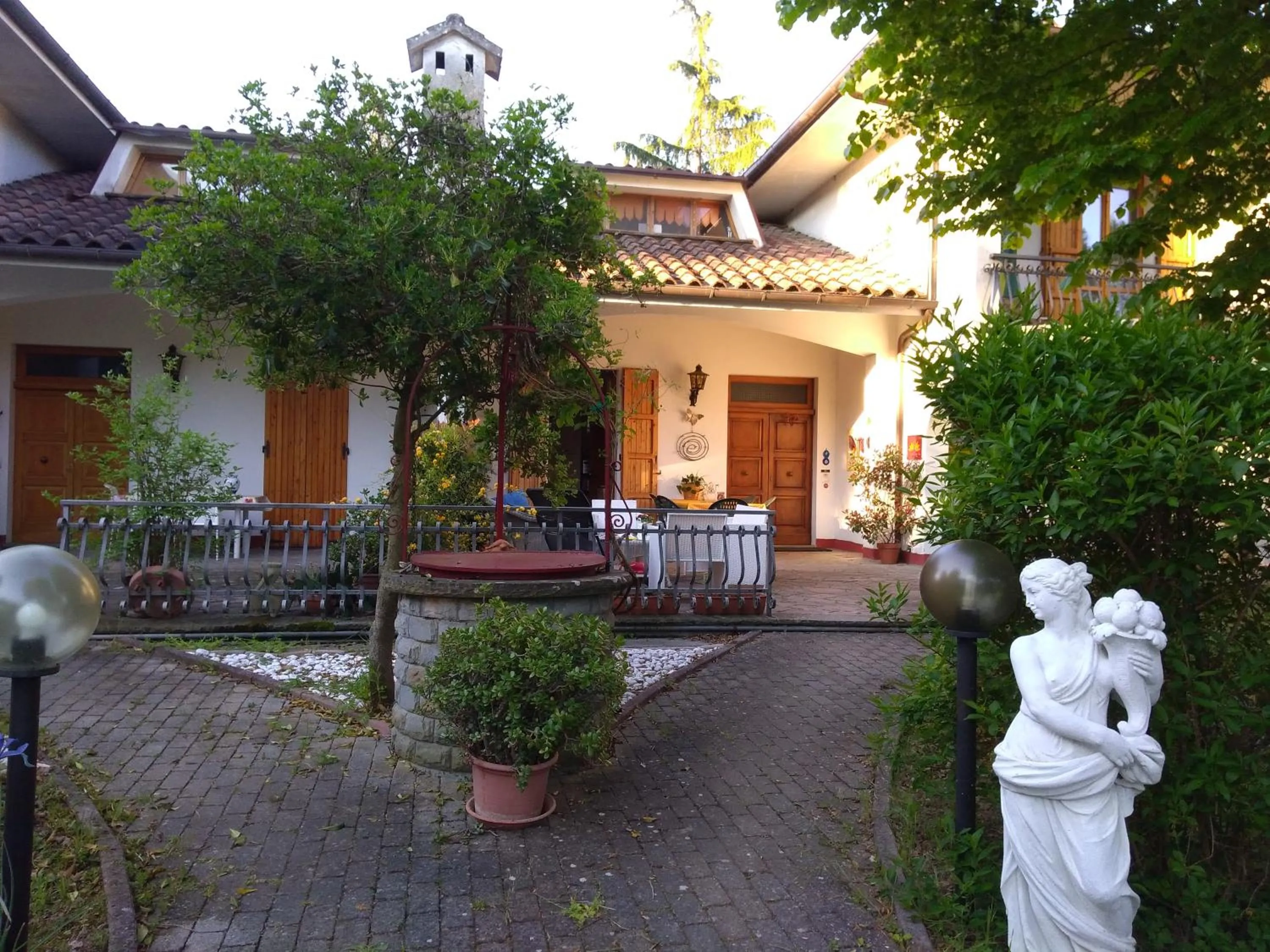 Facade/entrance in Butterfly B&B
