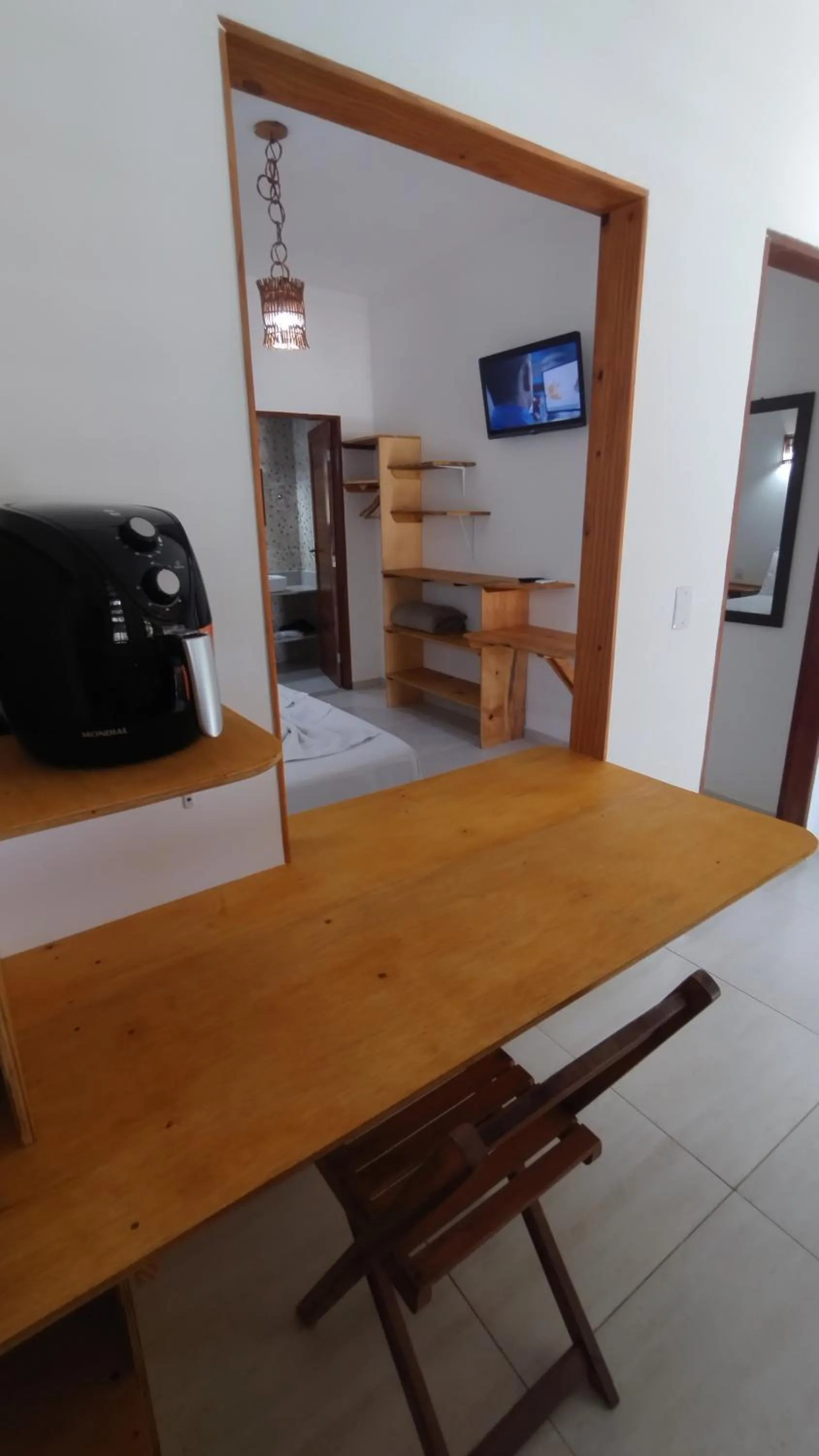 Kitchen or kitchenette in Hawaii Flats