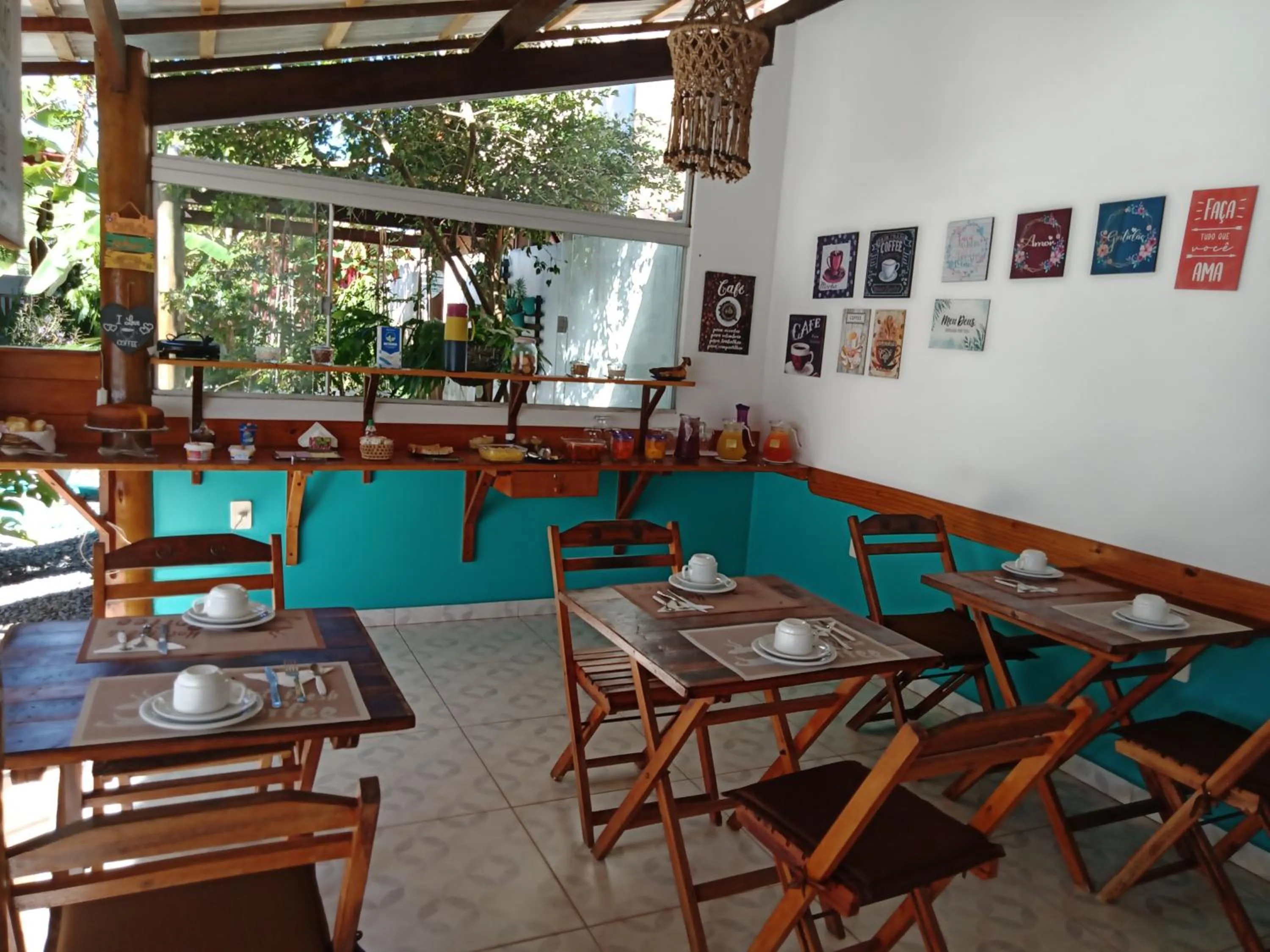 Breakfast in Hawaii Flats