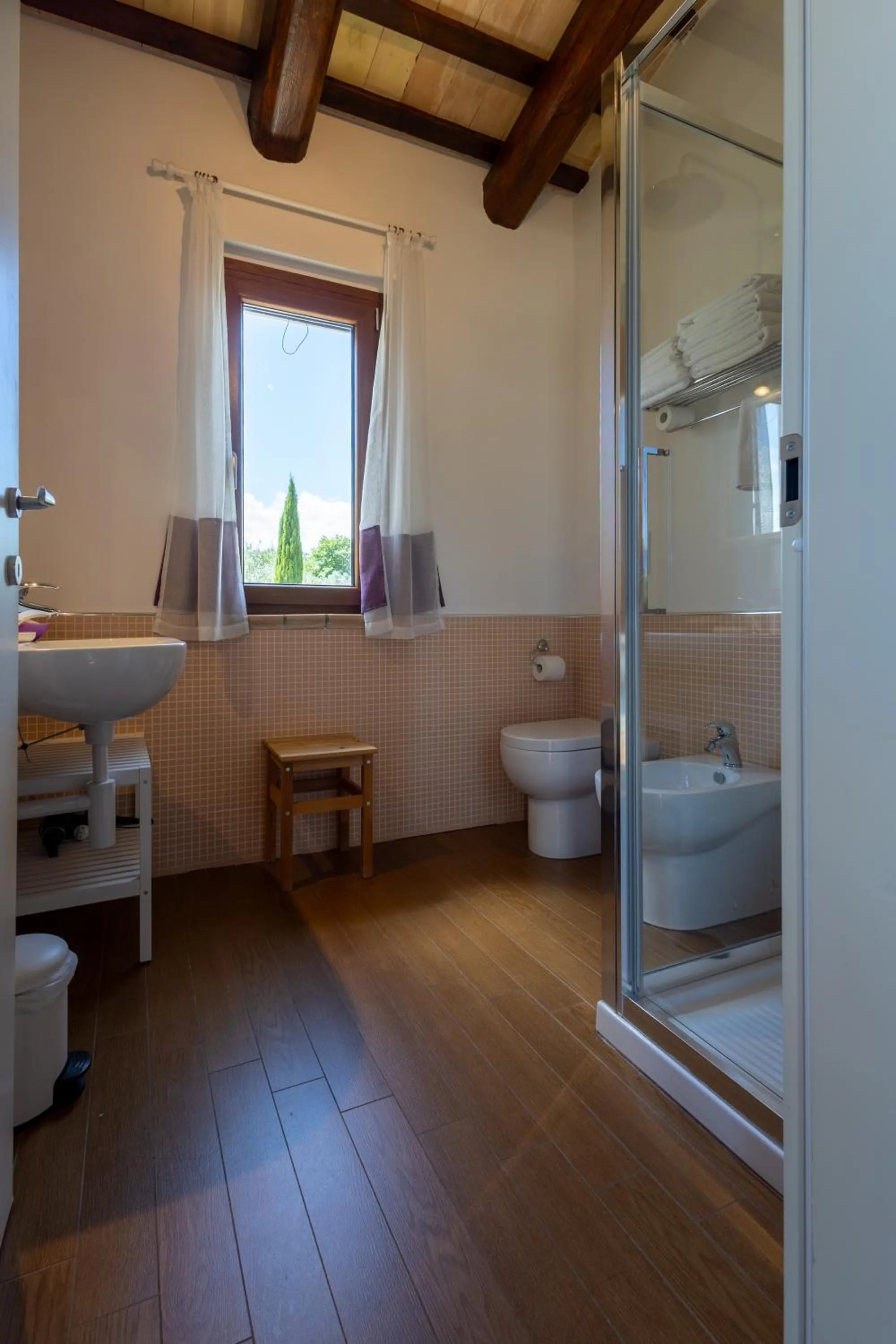 Toilet in Relais Piano Valle