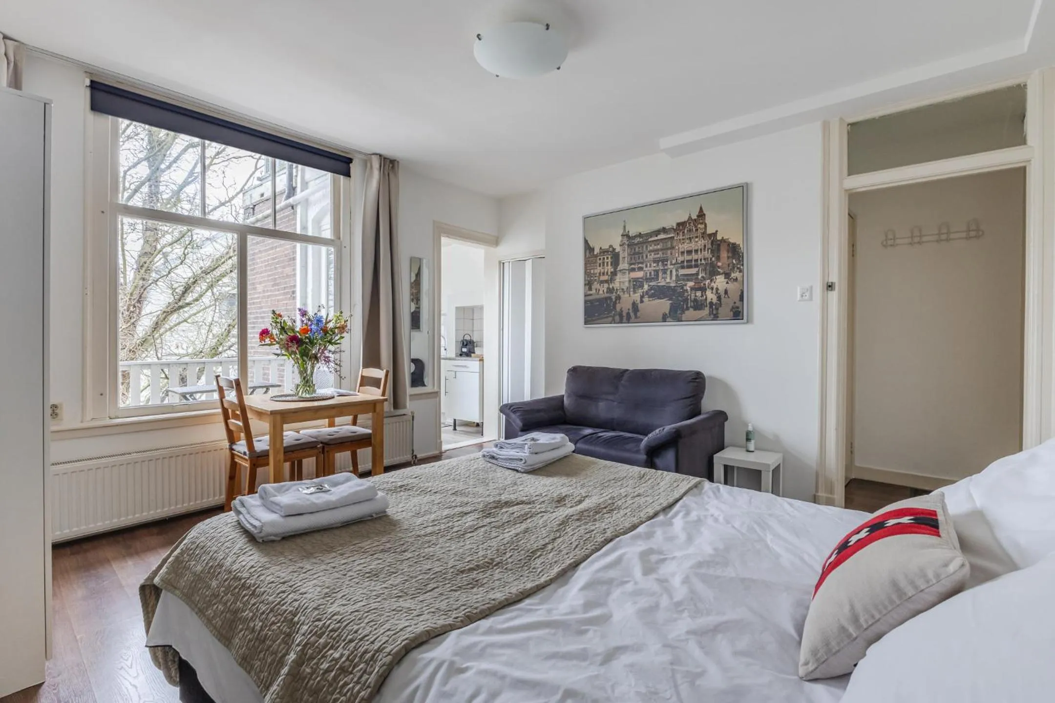 Living room in Albert Cuyp Studio