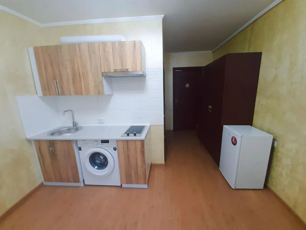 Kitchen or kitchenette in Guest House Montreal