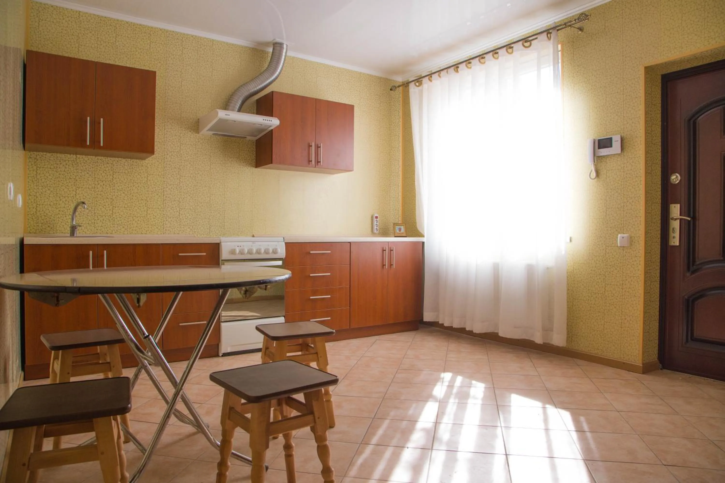 Communal kitchen in Guest House Montreal