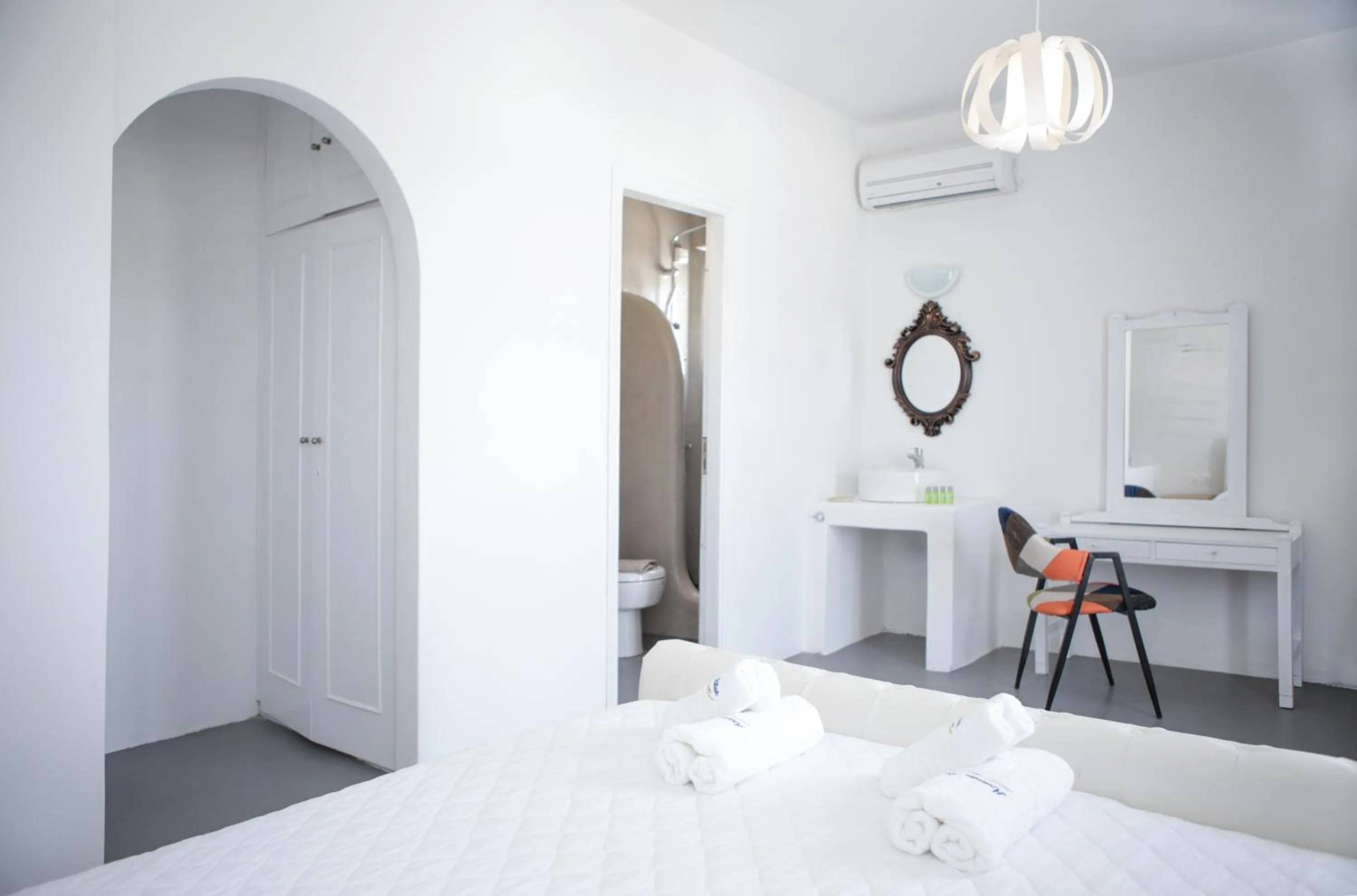 Photo of the whole room in Anamar Blu