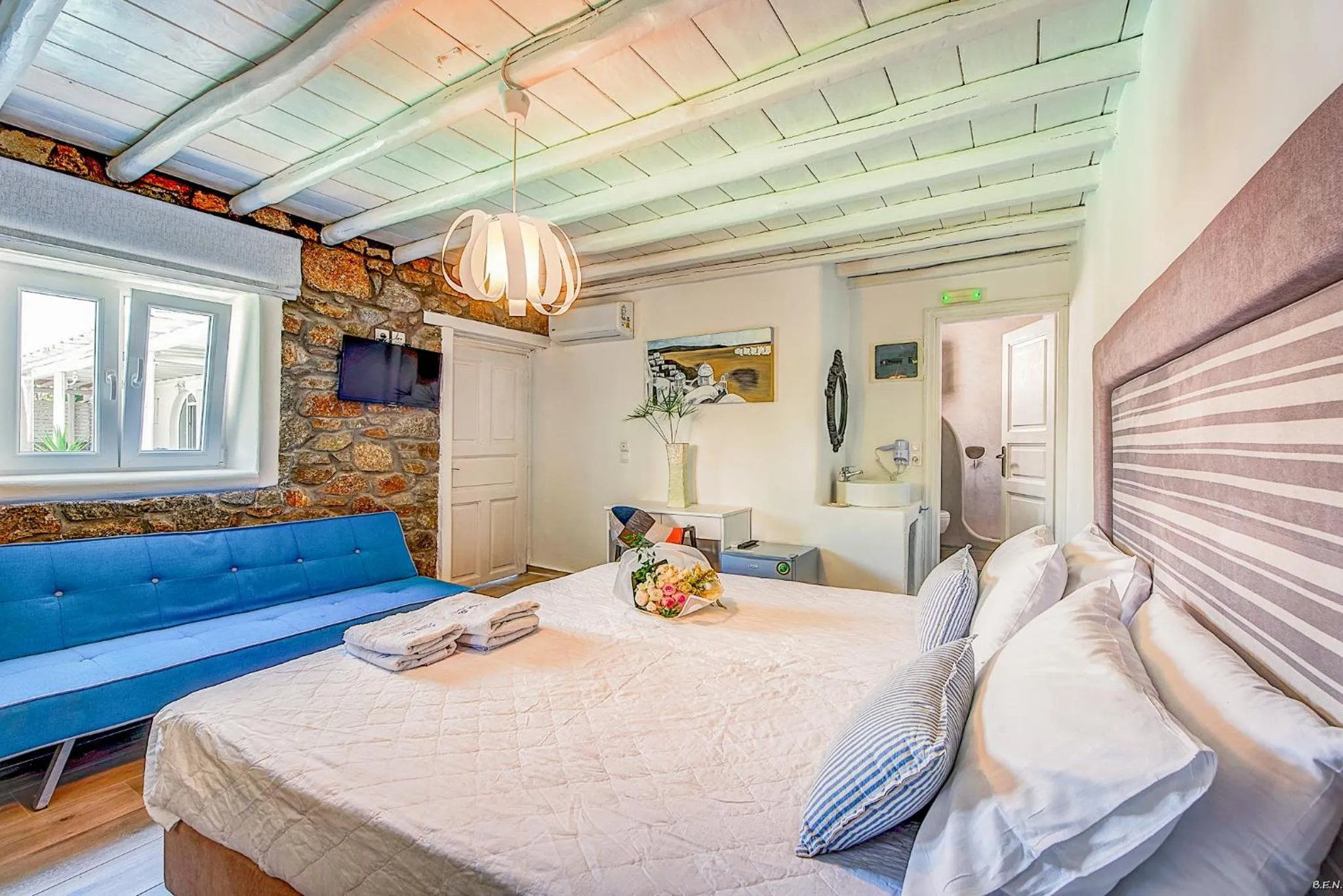 Photo of the whole room in Anamar Blu