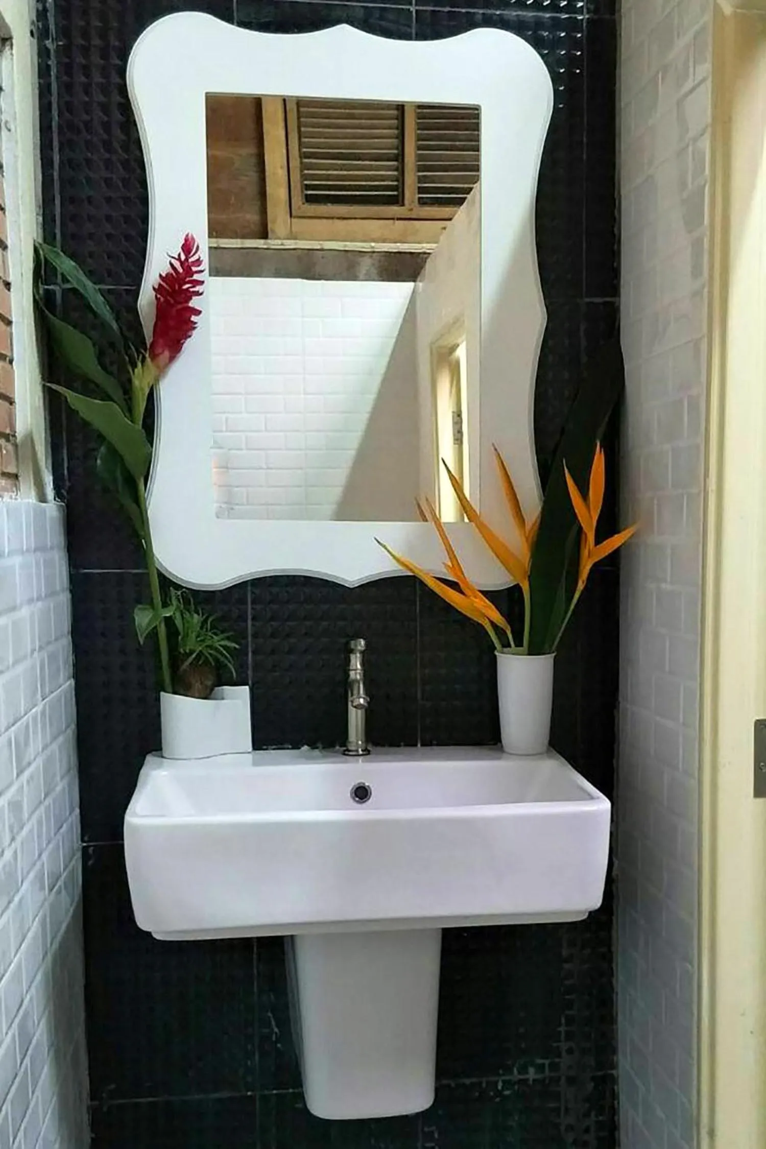 Toilet in Baanmai Phaipa House