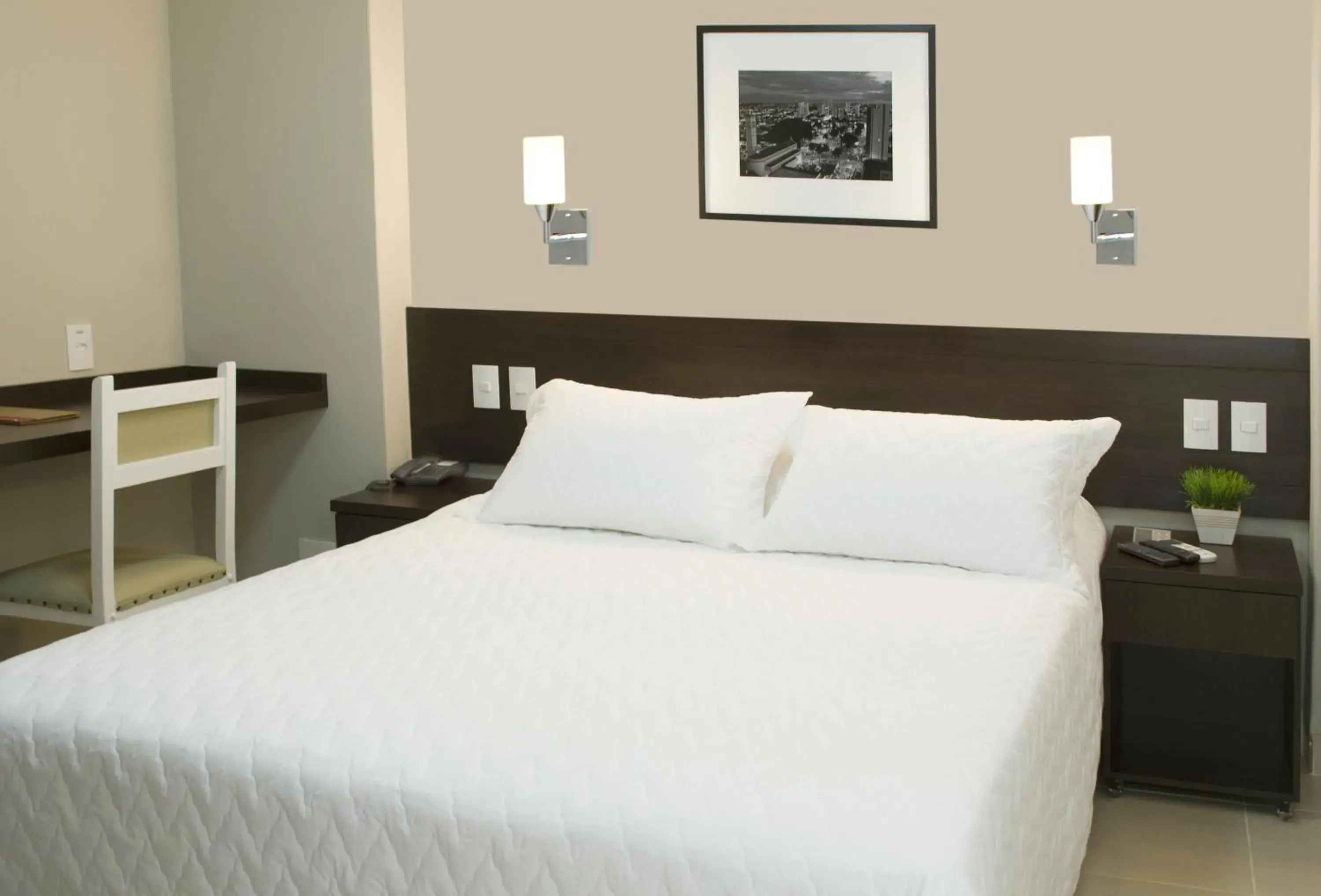 Photo of the whole room, Bed in Lider Hotel Ituiutaba Photo of the whole room, Bed in Lider Hotel Ituiutaba