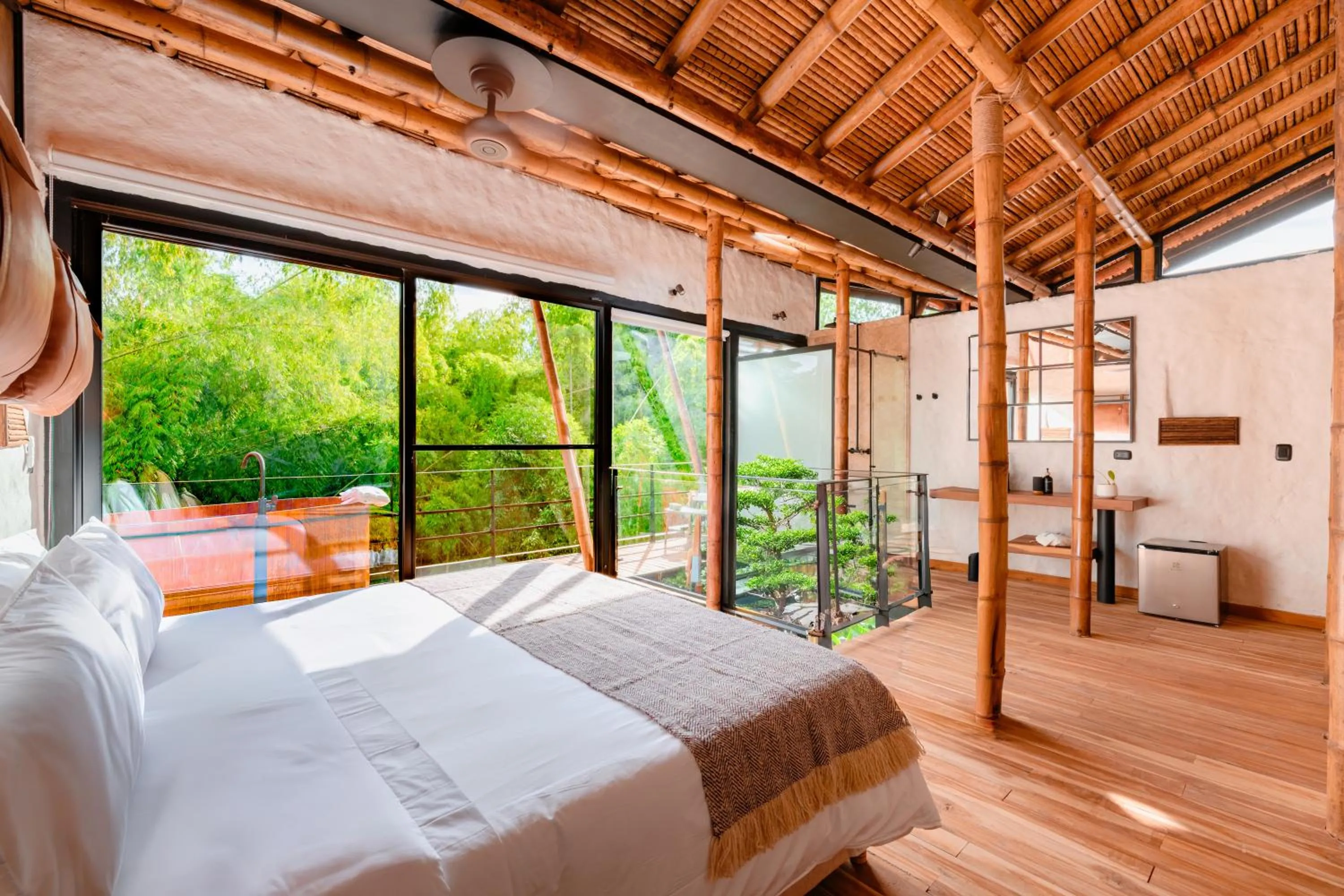 King Room with Jacuzzi in Kawa Bamboo Retreat
