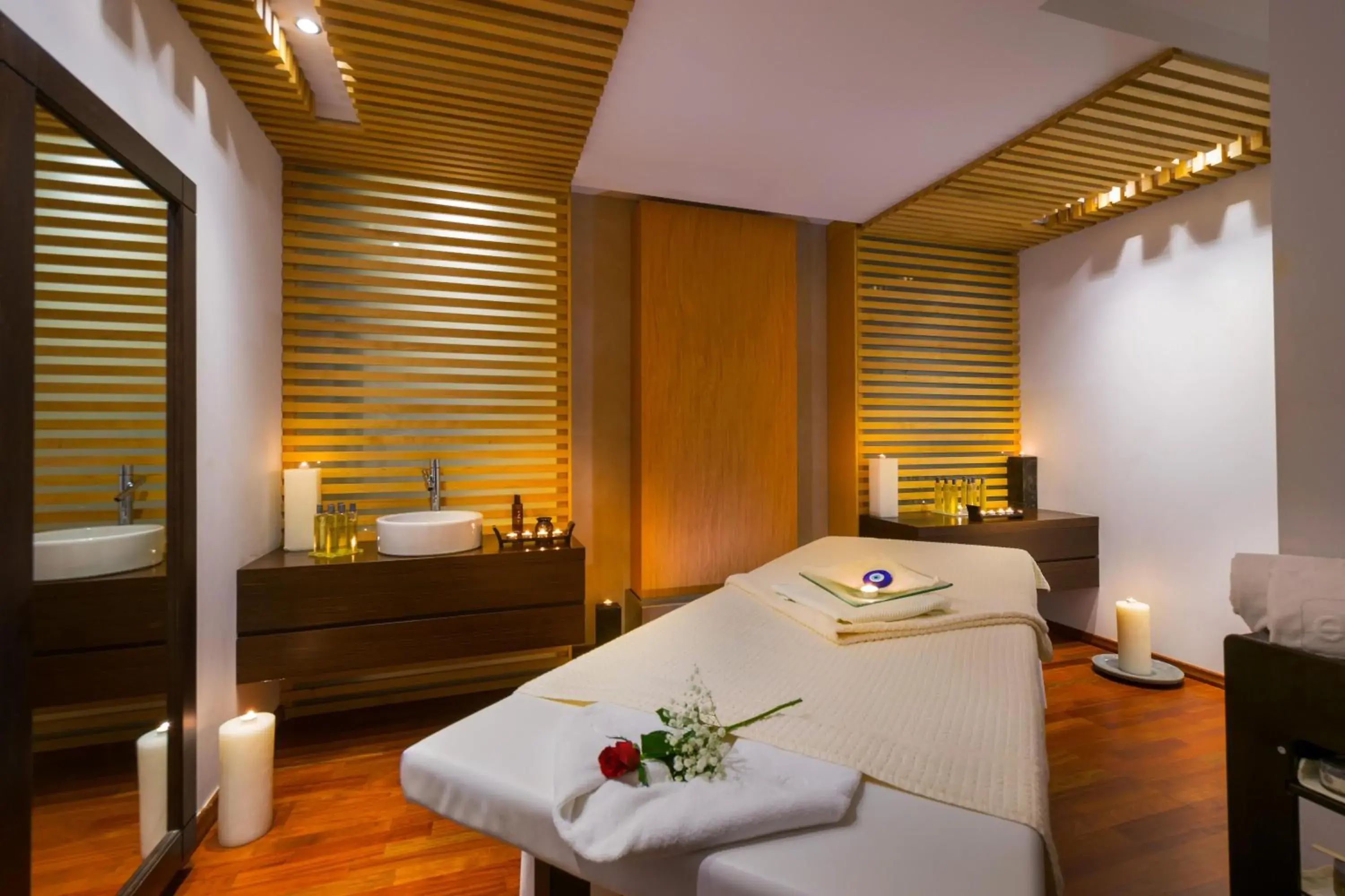 Spa and wellness centre/facilities, Bed in Elysium Resort & Spa Spa and wellness centre/facilities, Bed in Elysium Resort & Spa