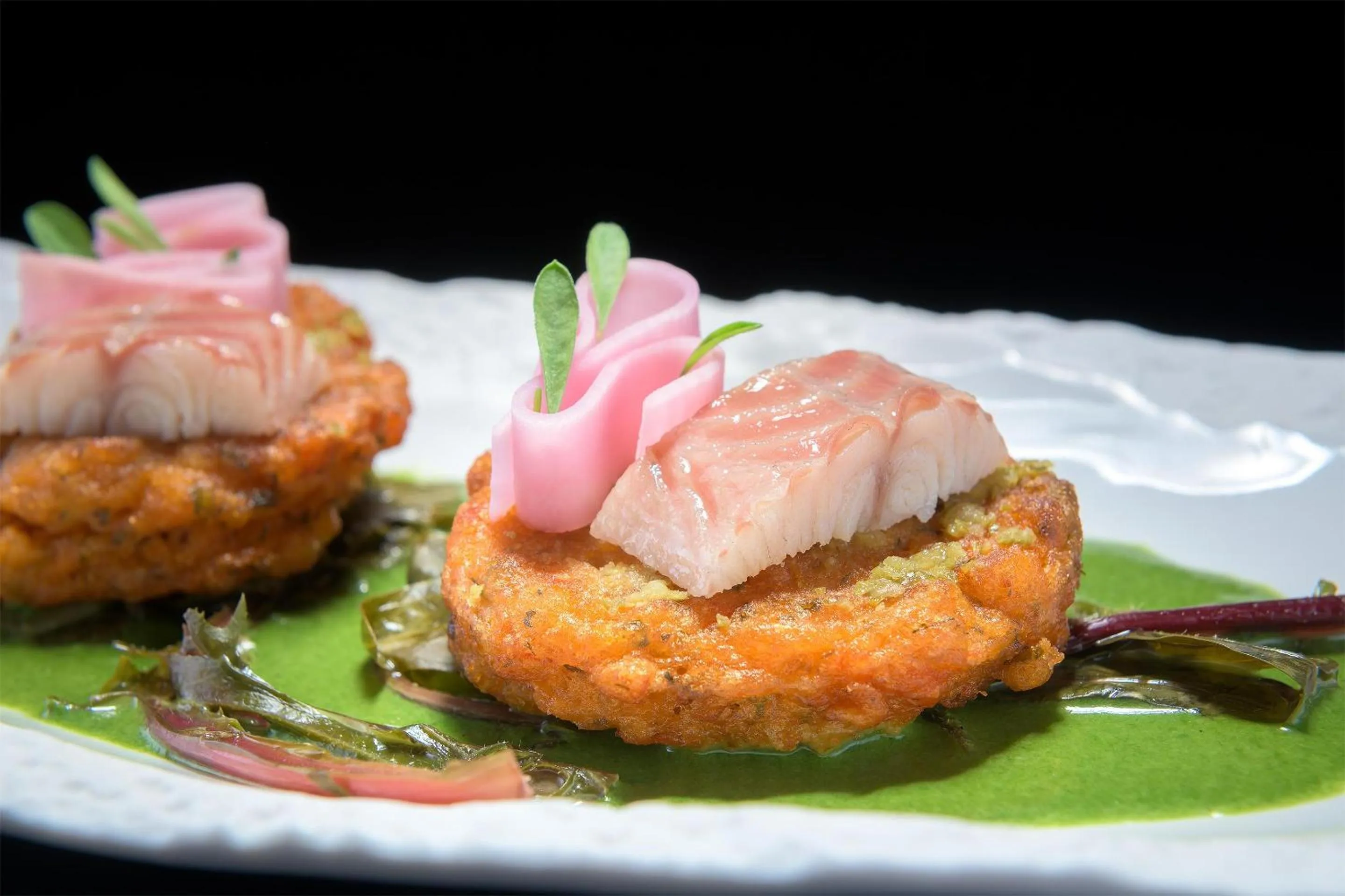 Restaurant/places to eat in Elysium Resort & Spa