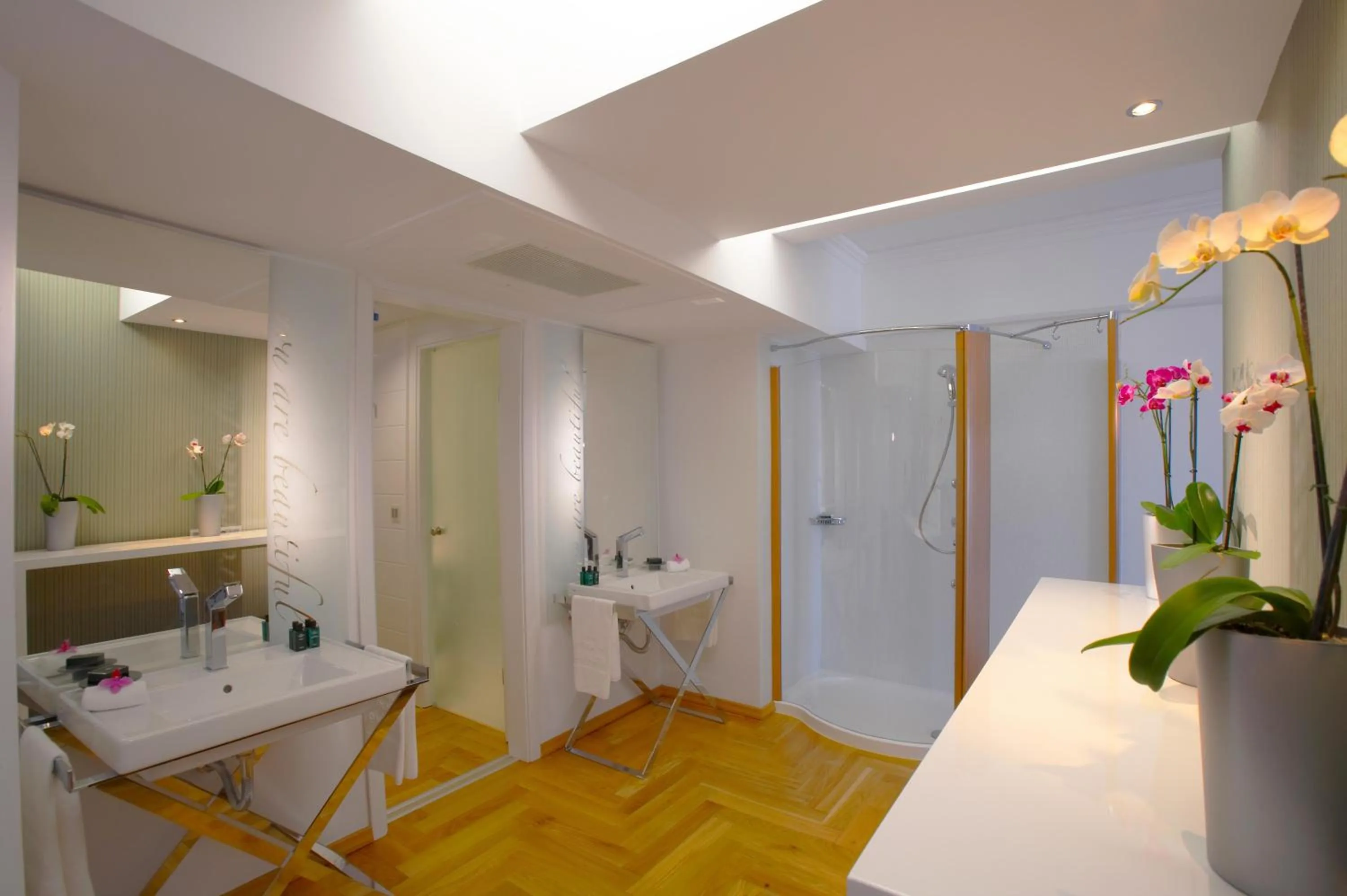 Shower in Elysium Resort & Spa