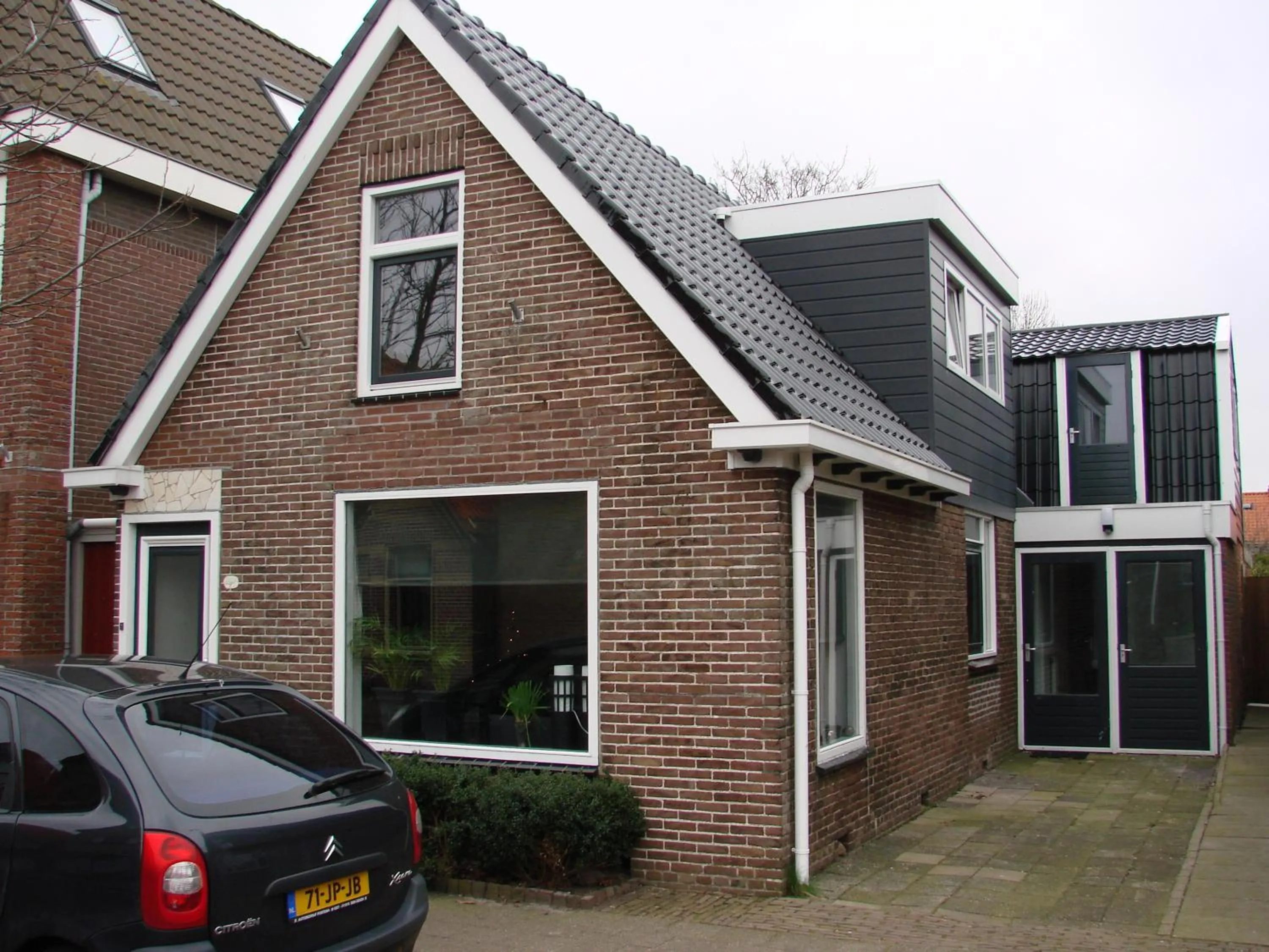 Facade/entrance in Bed & Kitchen Den Oever
