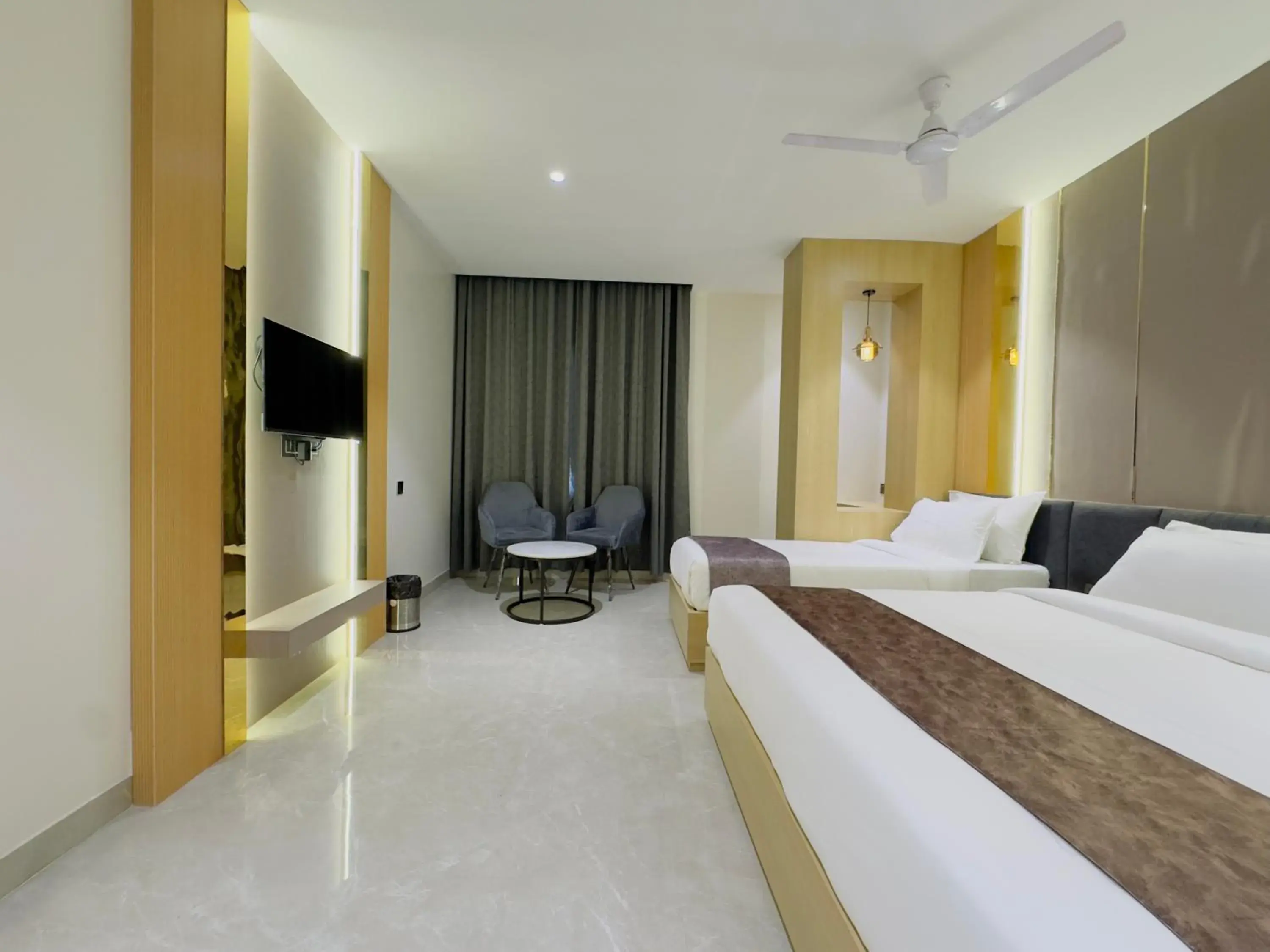 Superior Triple Room in Travinities Hotel Avni Palace Superior Triple Room in Travinities Hotel Avni Palace