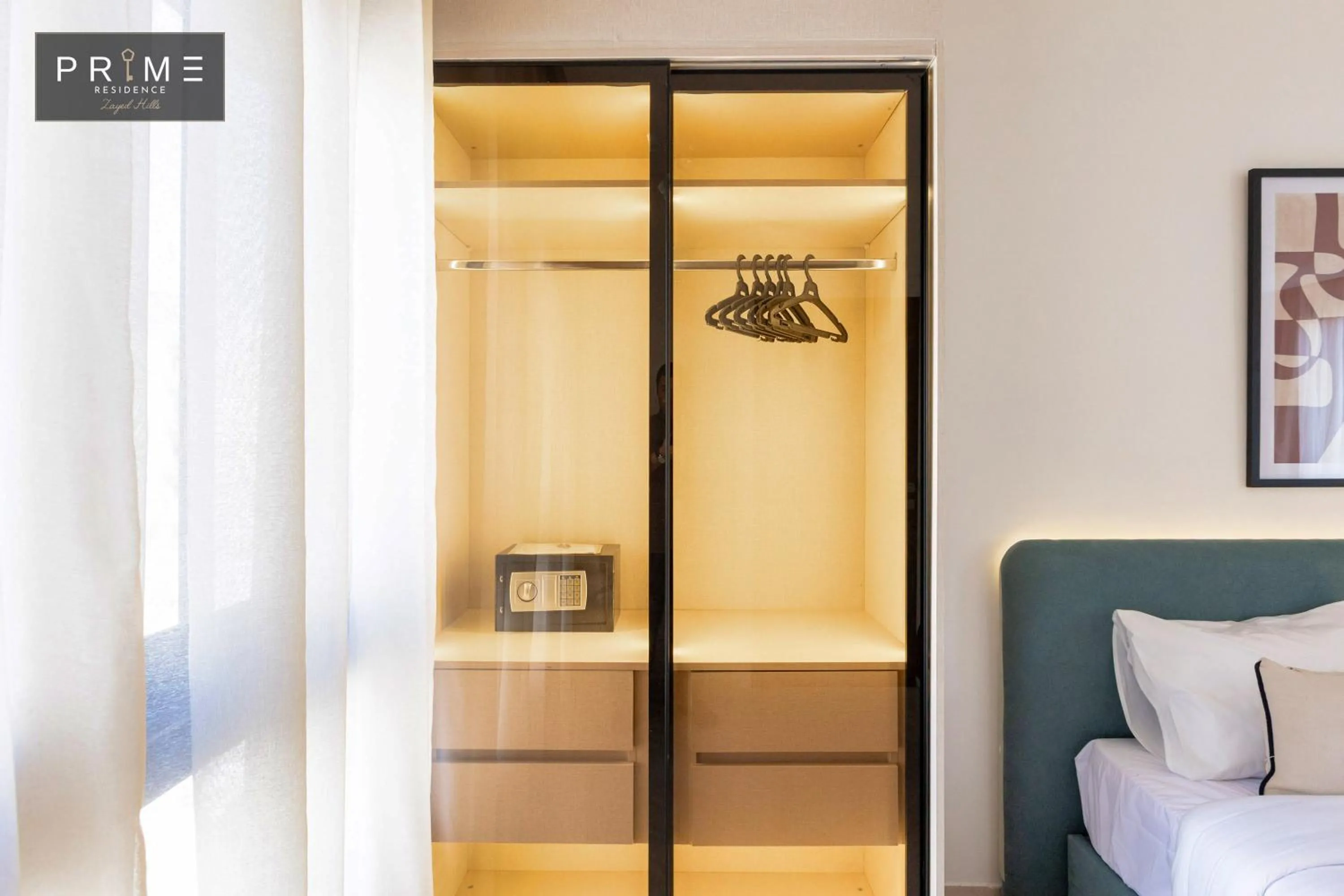 Bed in Prime Residence Zayed Hills