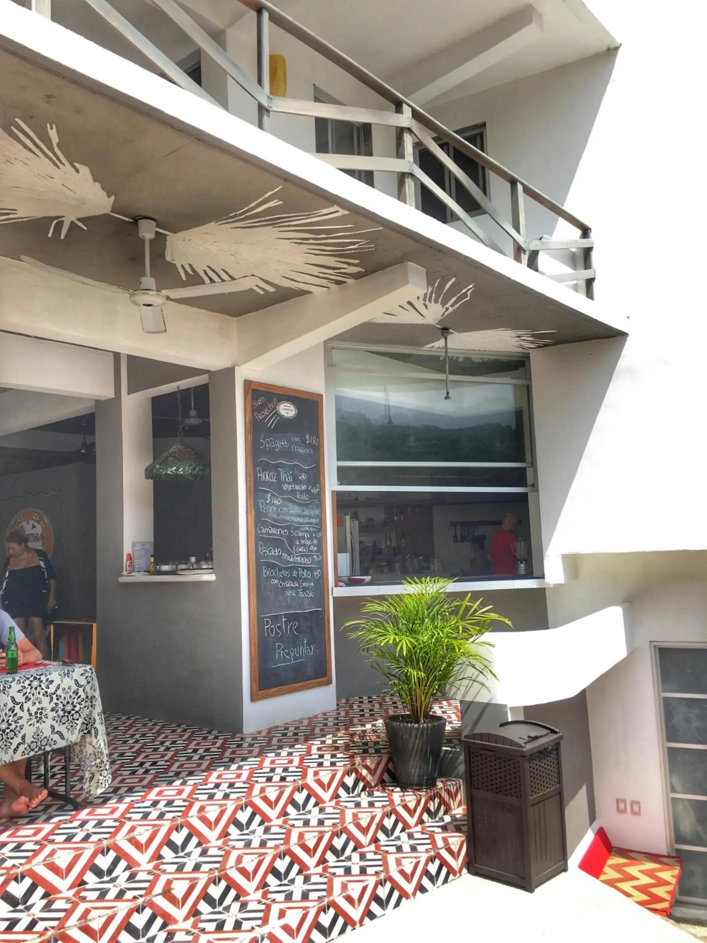 Restaurant/places to eat in Villa Aikia (Adults Suites A/C) Restaurant/places to eat in Villa Aikia (Adults Suites A/C)