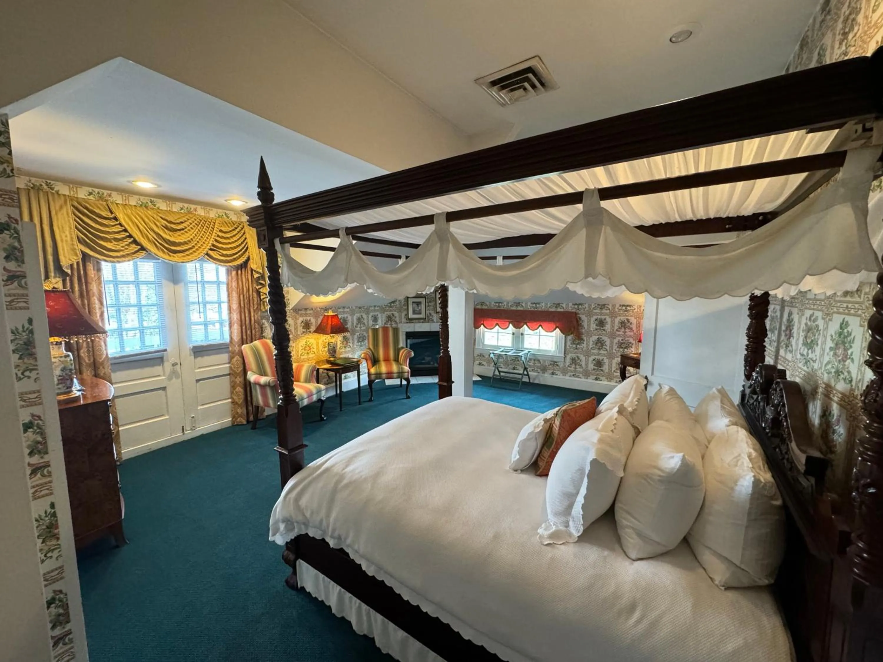 Photo of the whole room in Antrim 1844