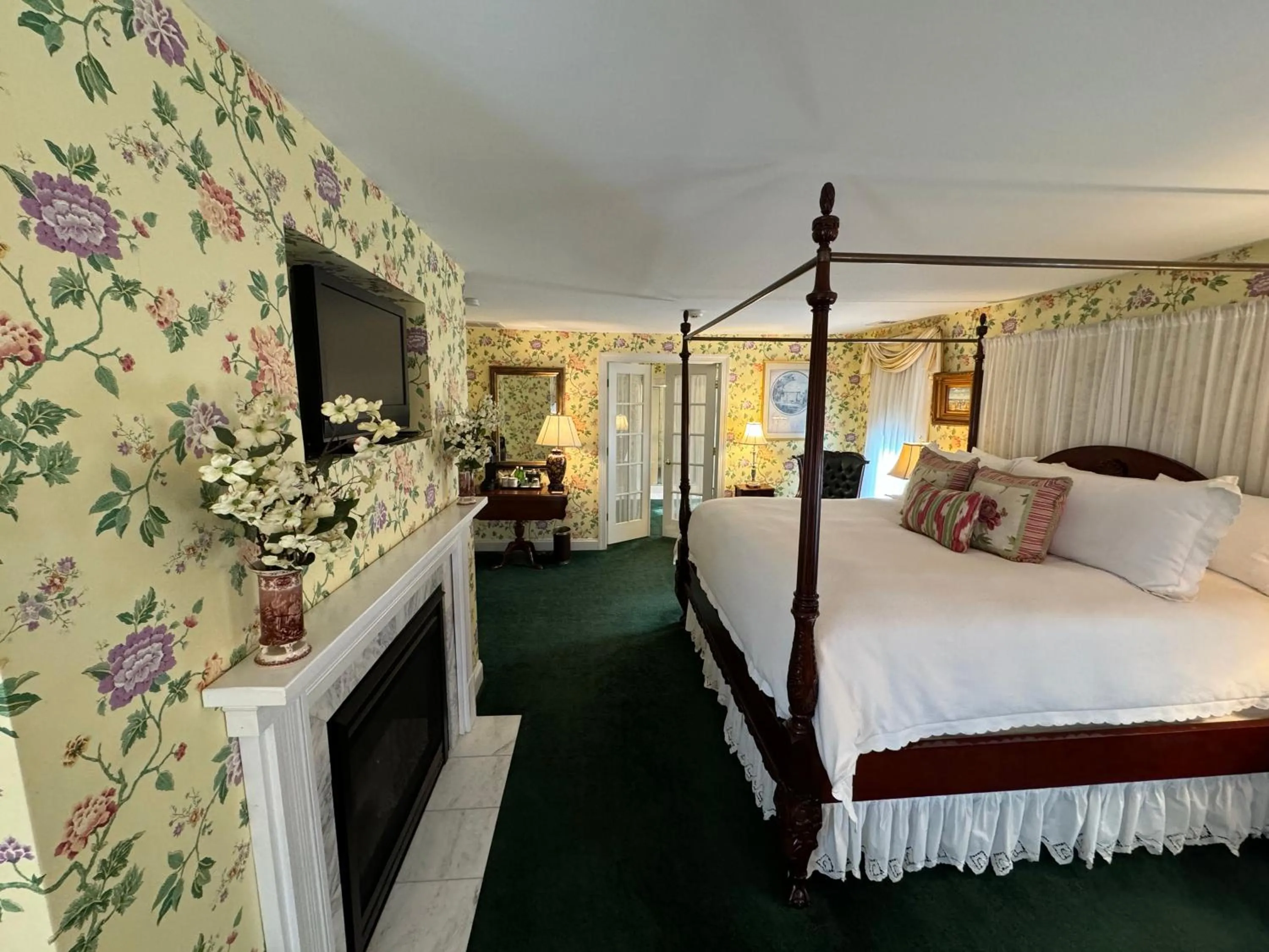 Photo of the whole room in Antrim 1844