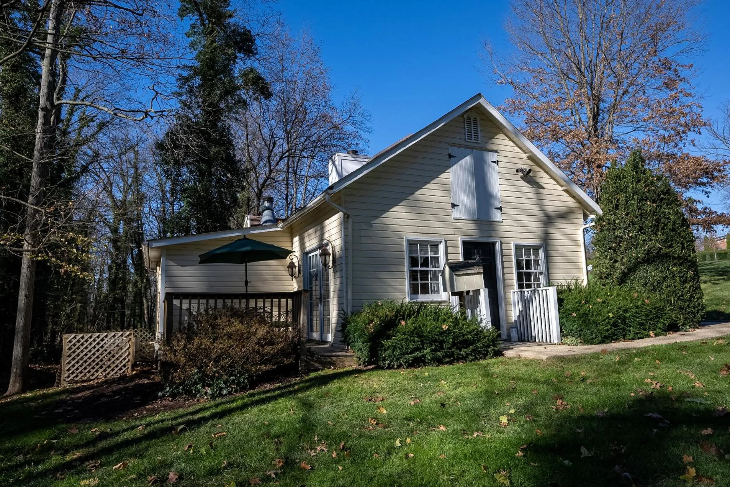 Property building in Antrim 1844