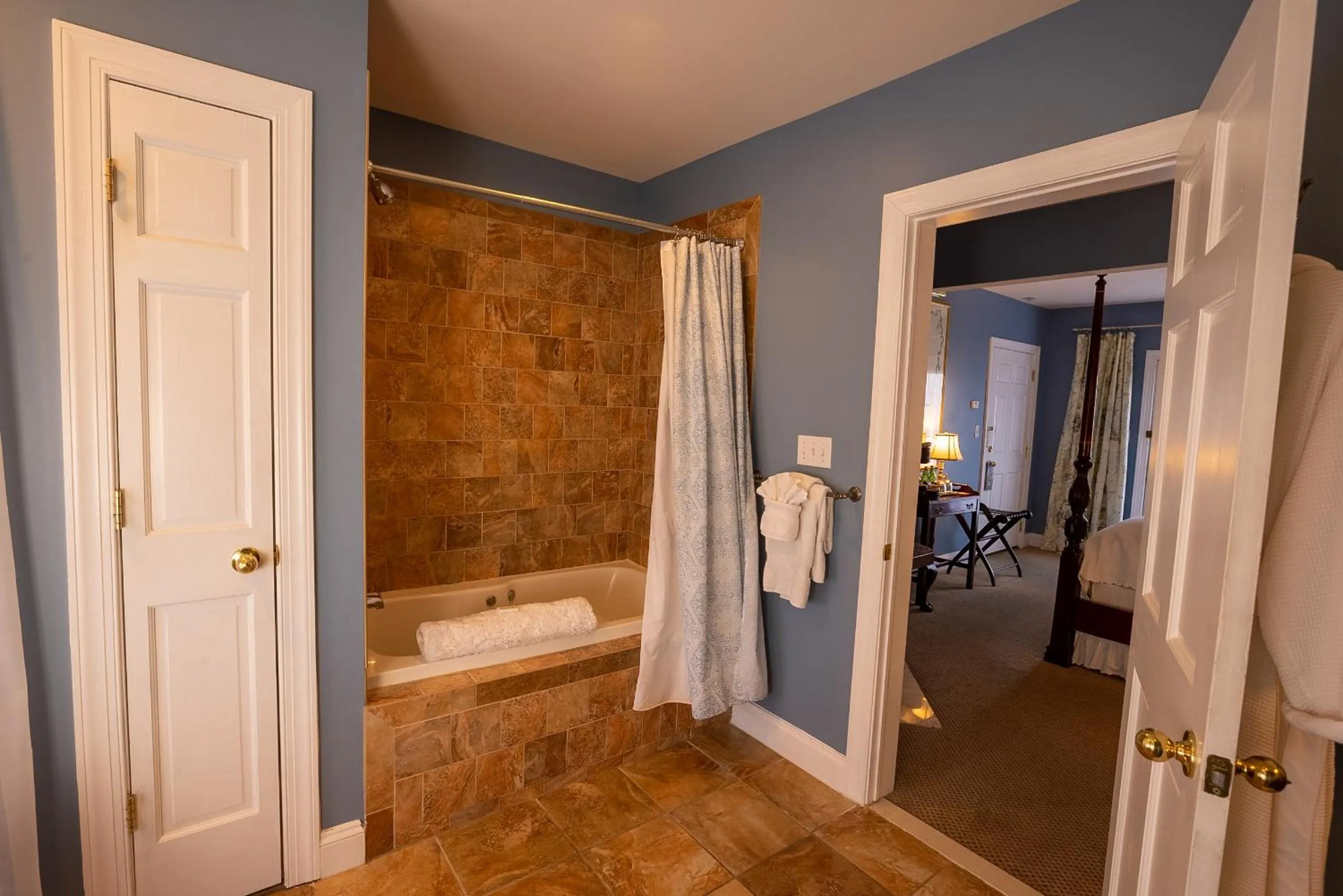 Bathroom in Antrim 1844