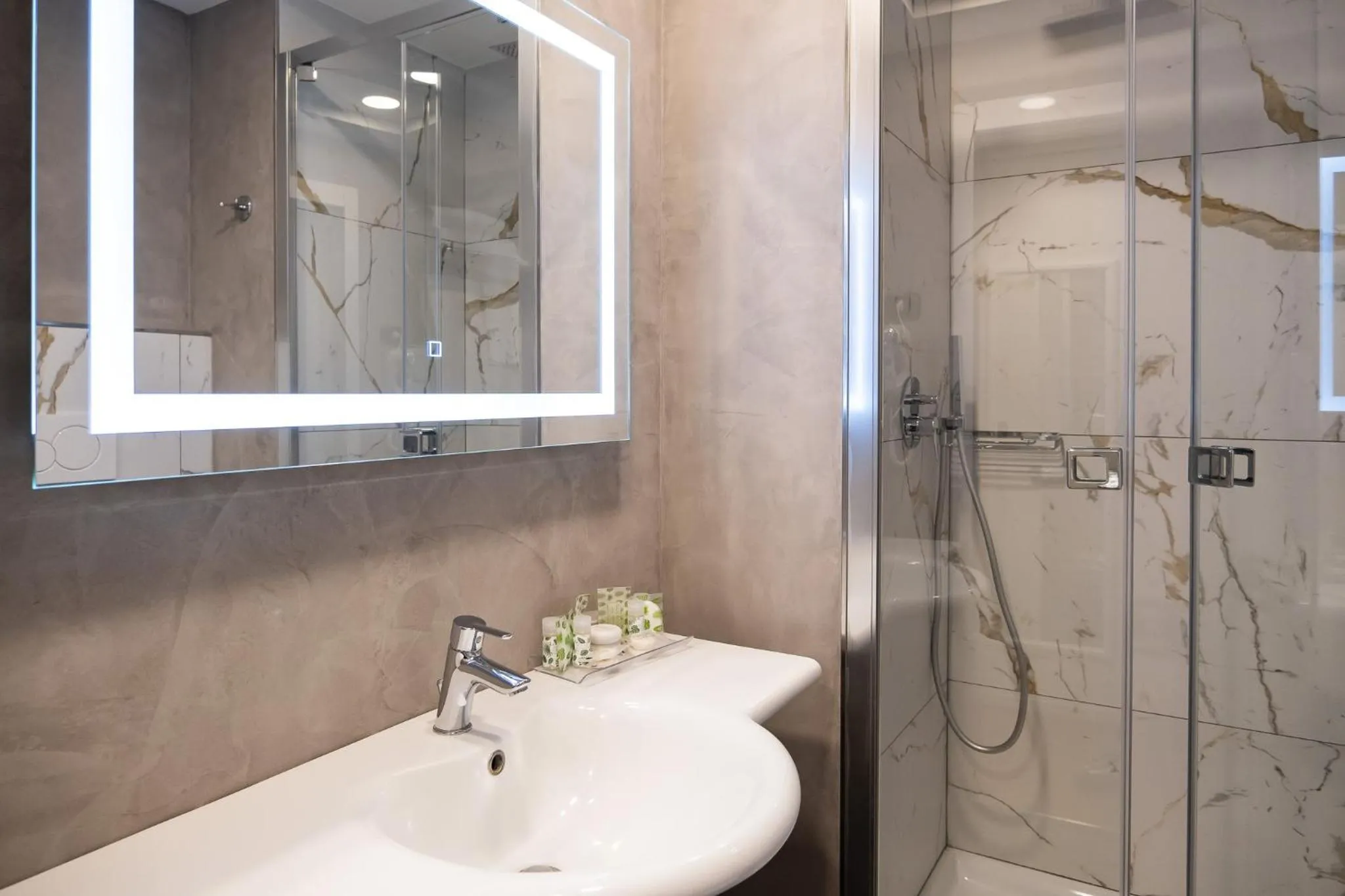 Bathroom in Hotel Dei Congressi