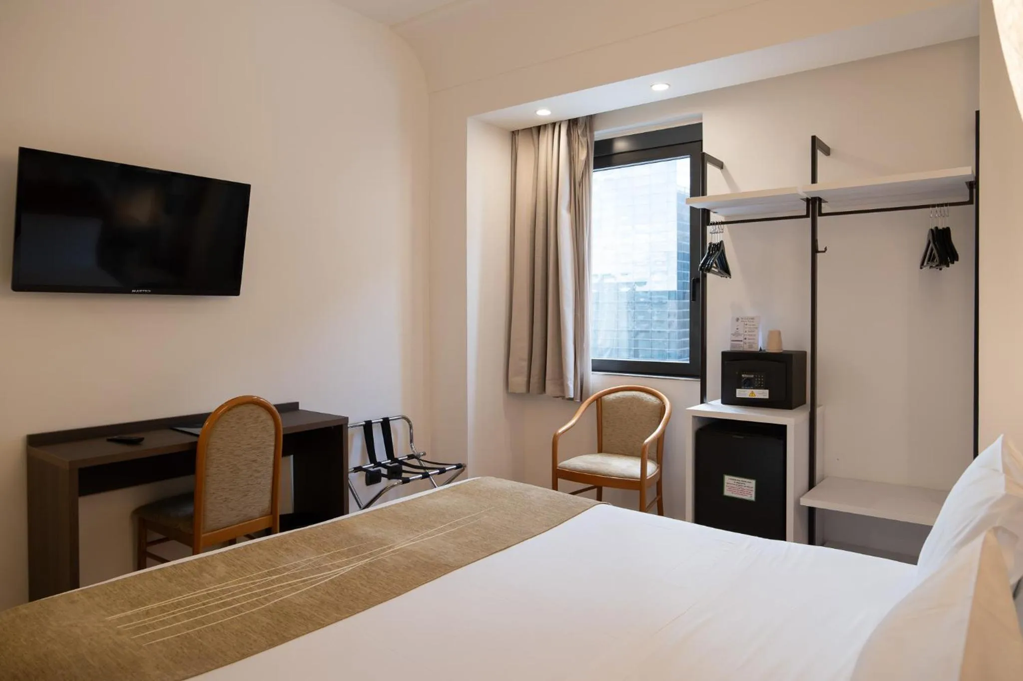 Bedroom, Bed in Hotel Dei Congressi