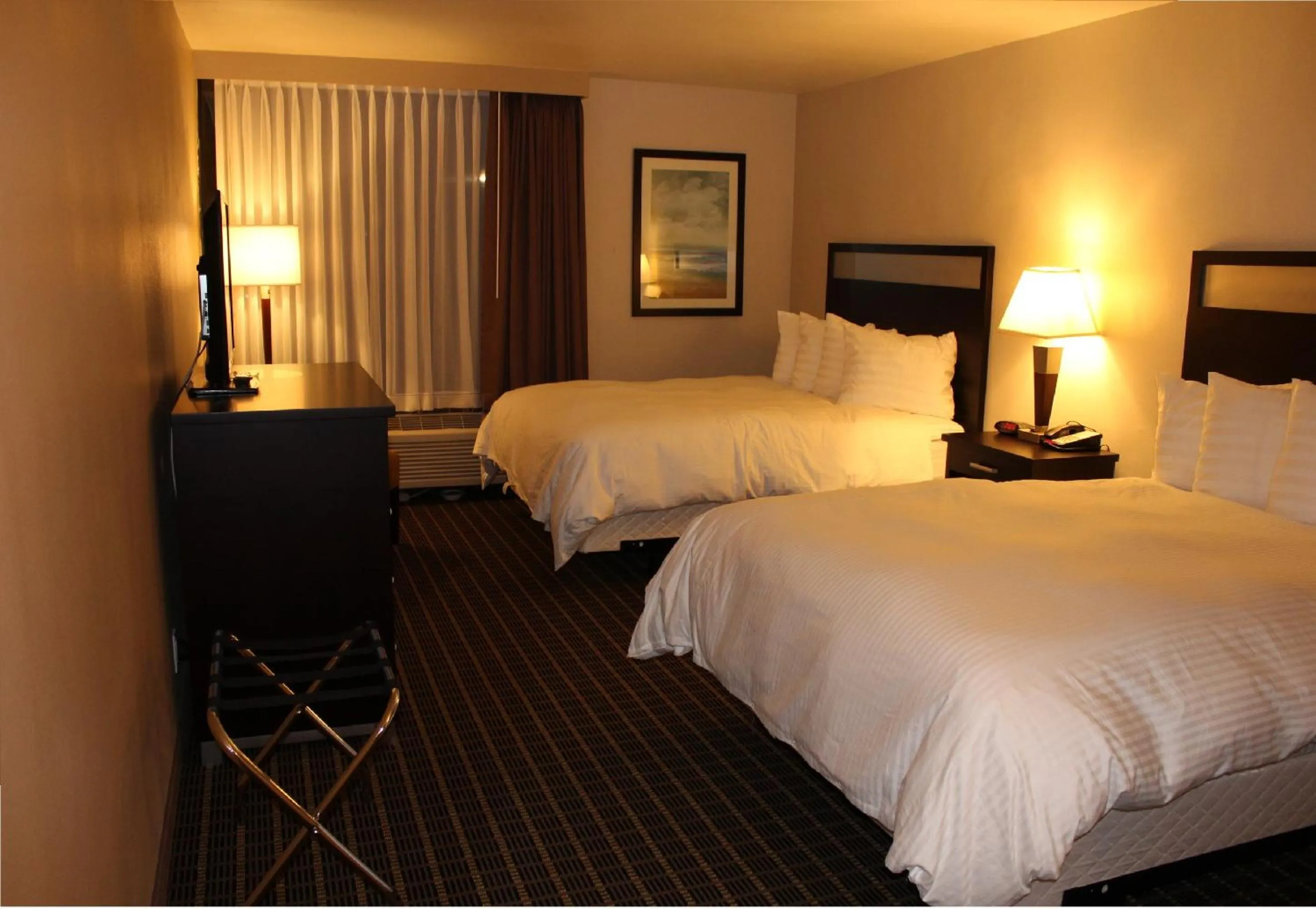 Photo of the whole room in Alhambra Hotel