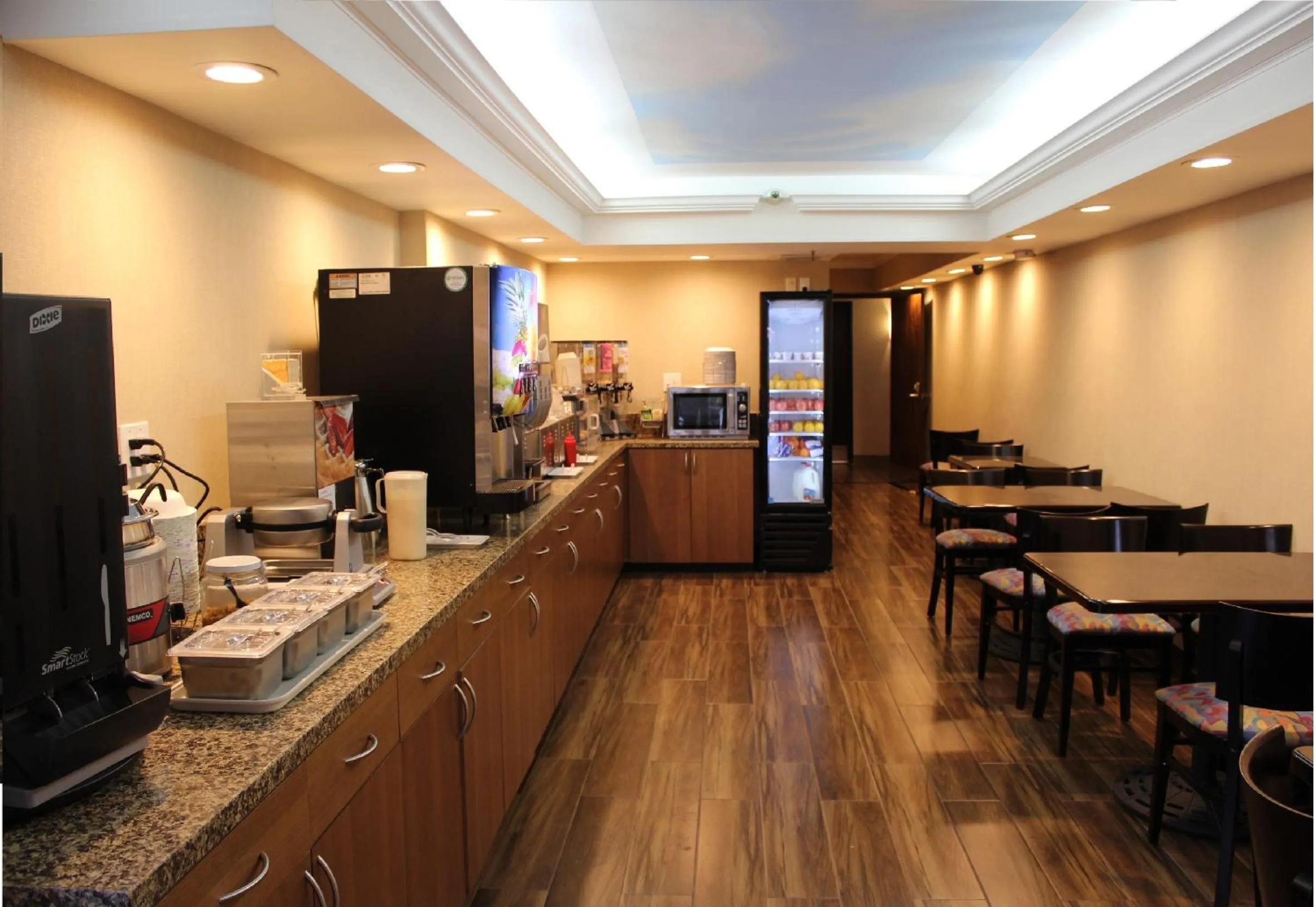 Restaurant/places to eat in Alhambra Hotel