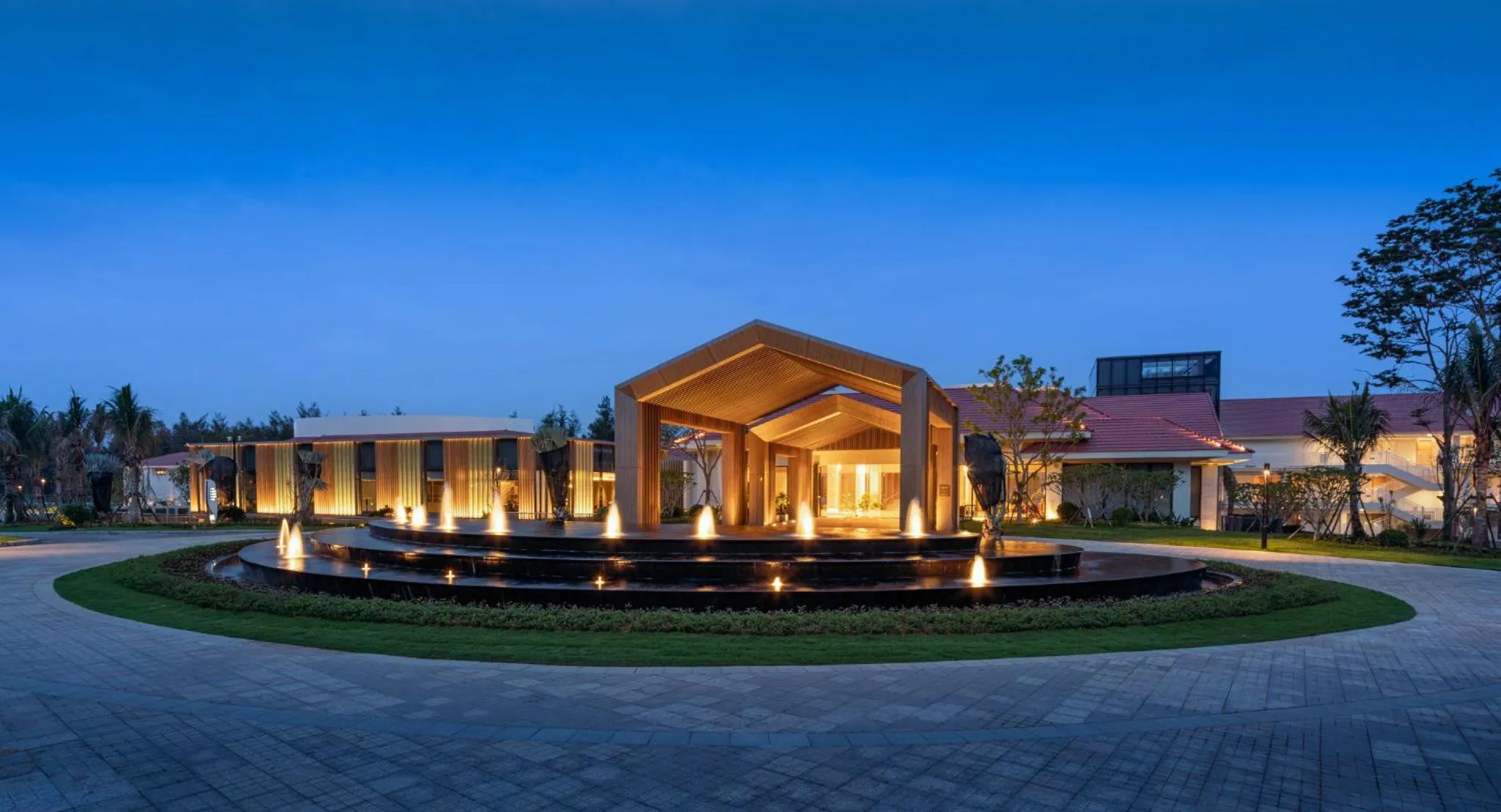 Property building in Holiday Inn Hainan Xiangshui Bay by IHG