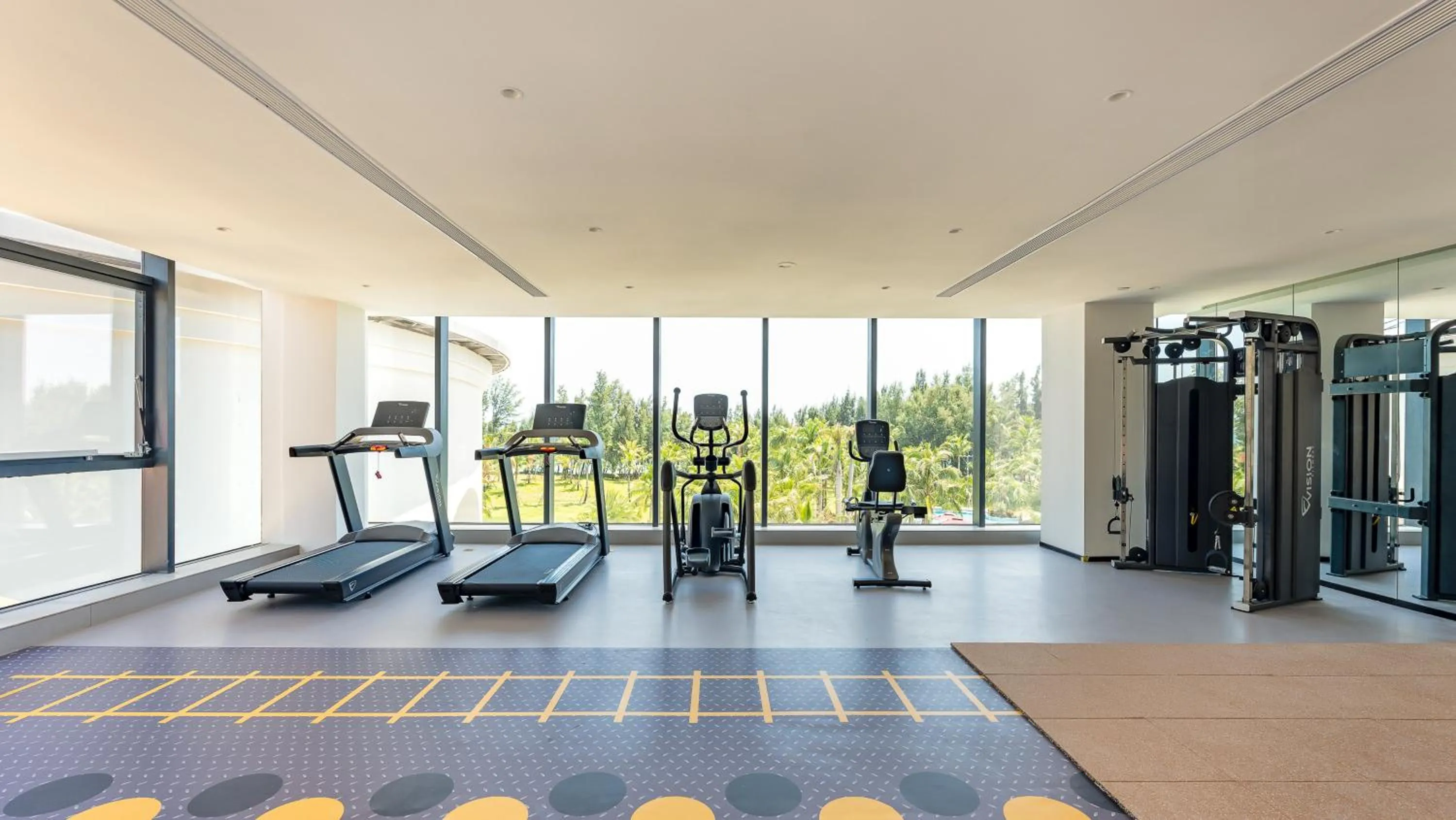 Fitness centre/facilities in Holiday Inn Hainan Xiangshui Bay by IHG