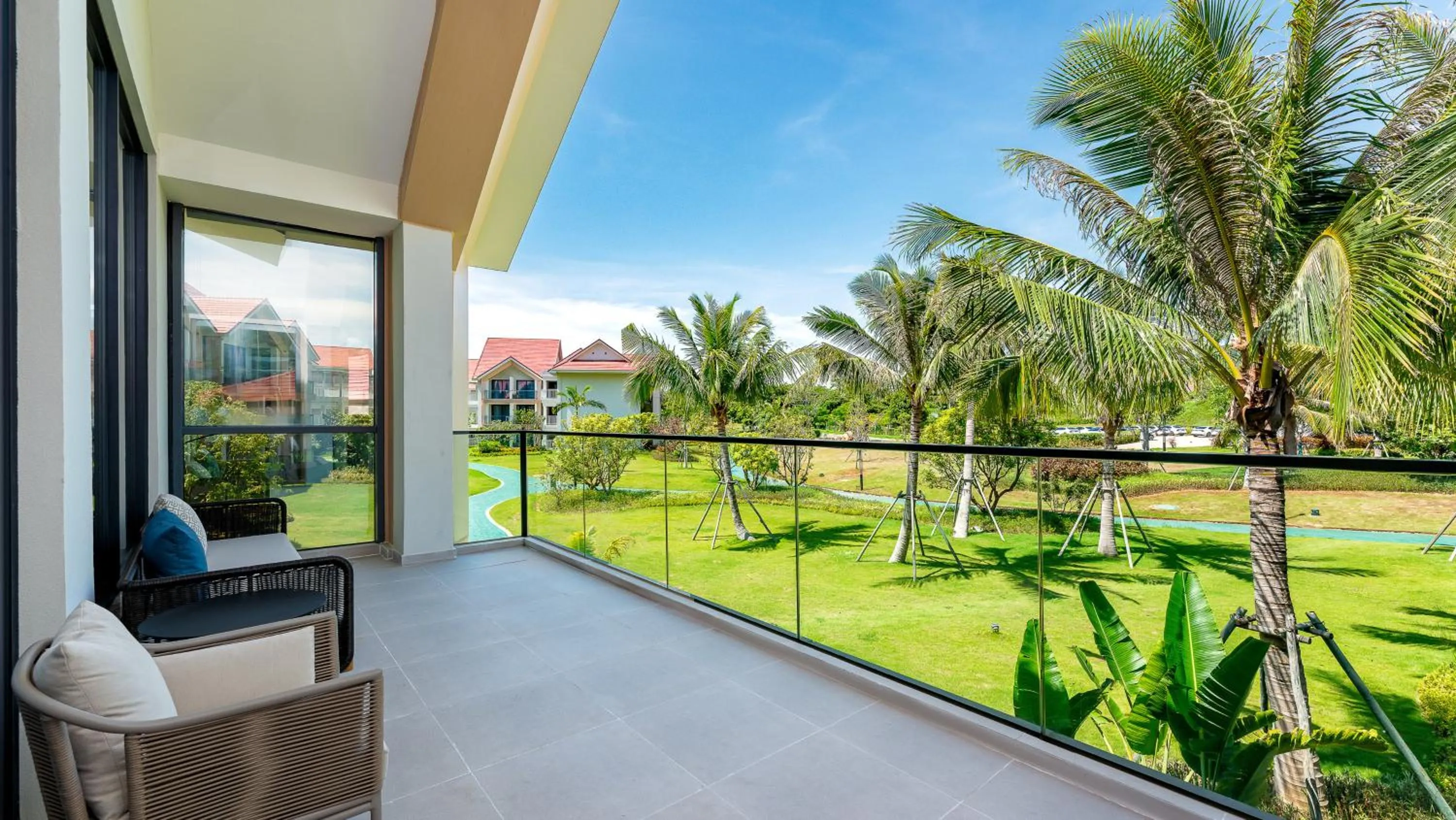 Photo of the whole room in Holiday Inn Hainan Xiangshui Bay by IHG